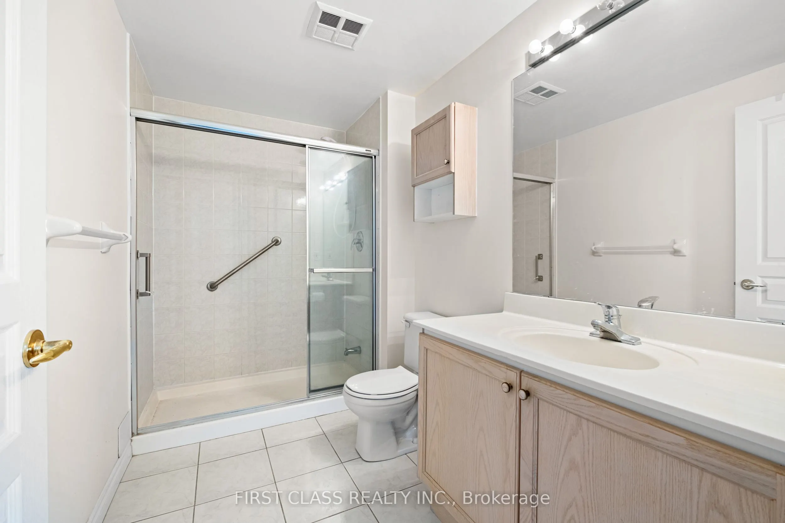 200 Burnhamthorpe Road E, #905