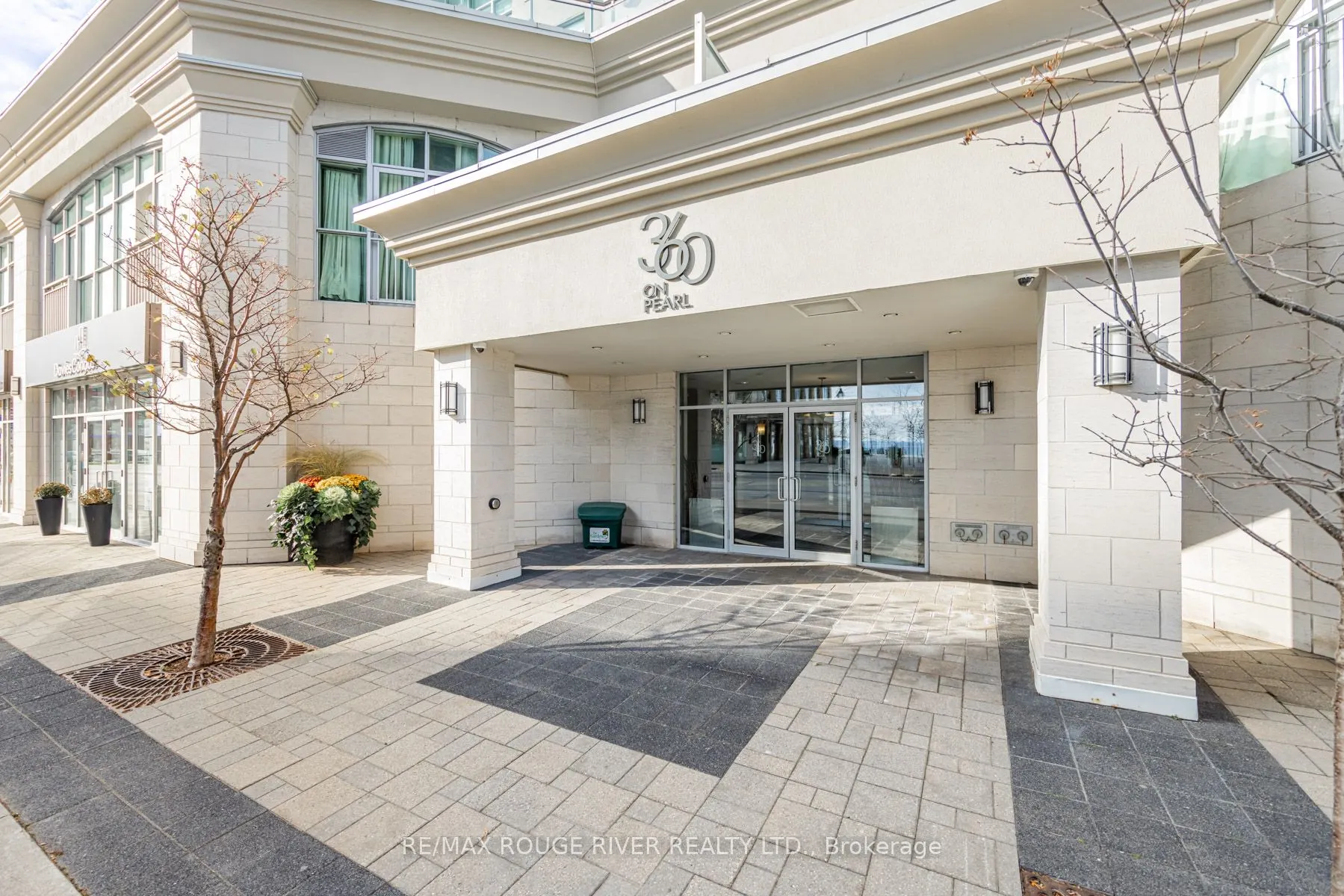 360 Pearl Street, #601