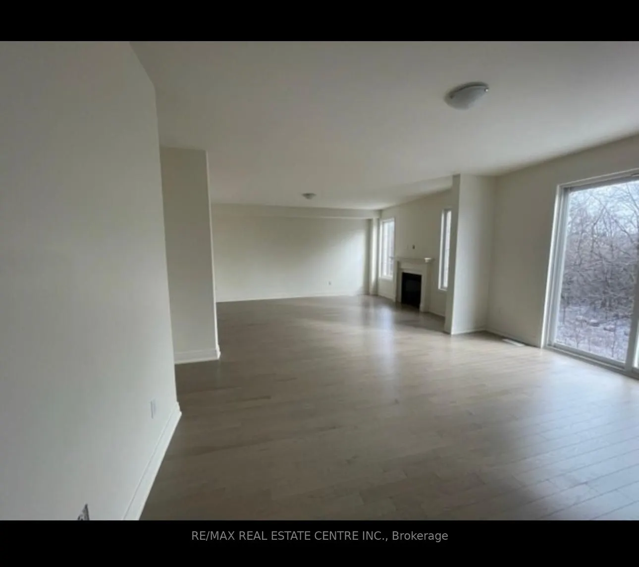 8 Unwind Crescent