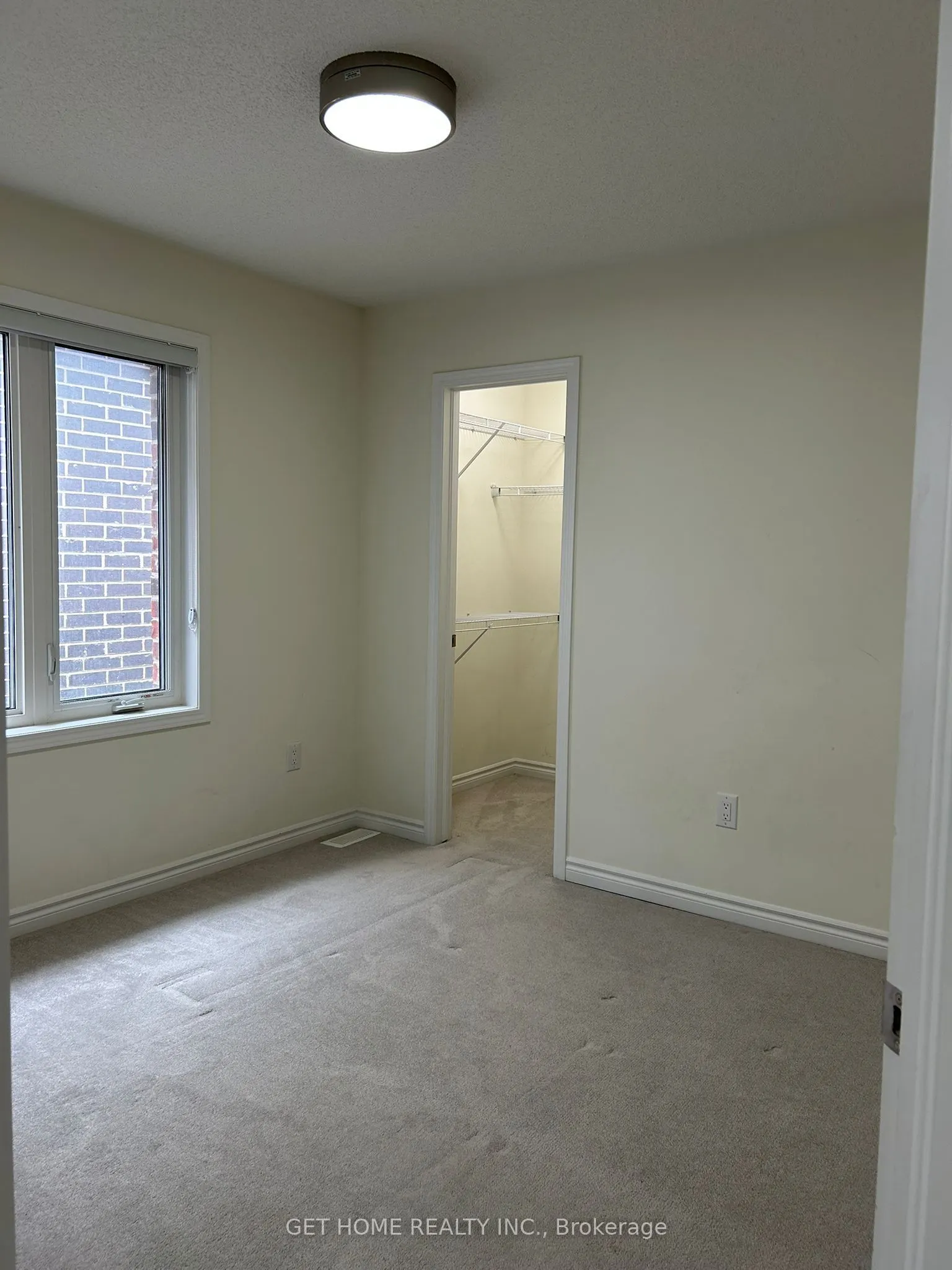 1455 Sycamore Garden