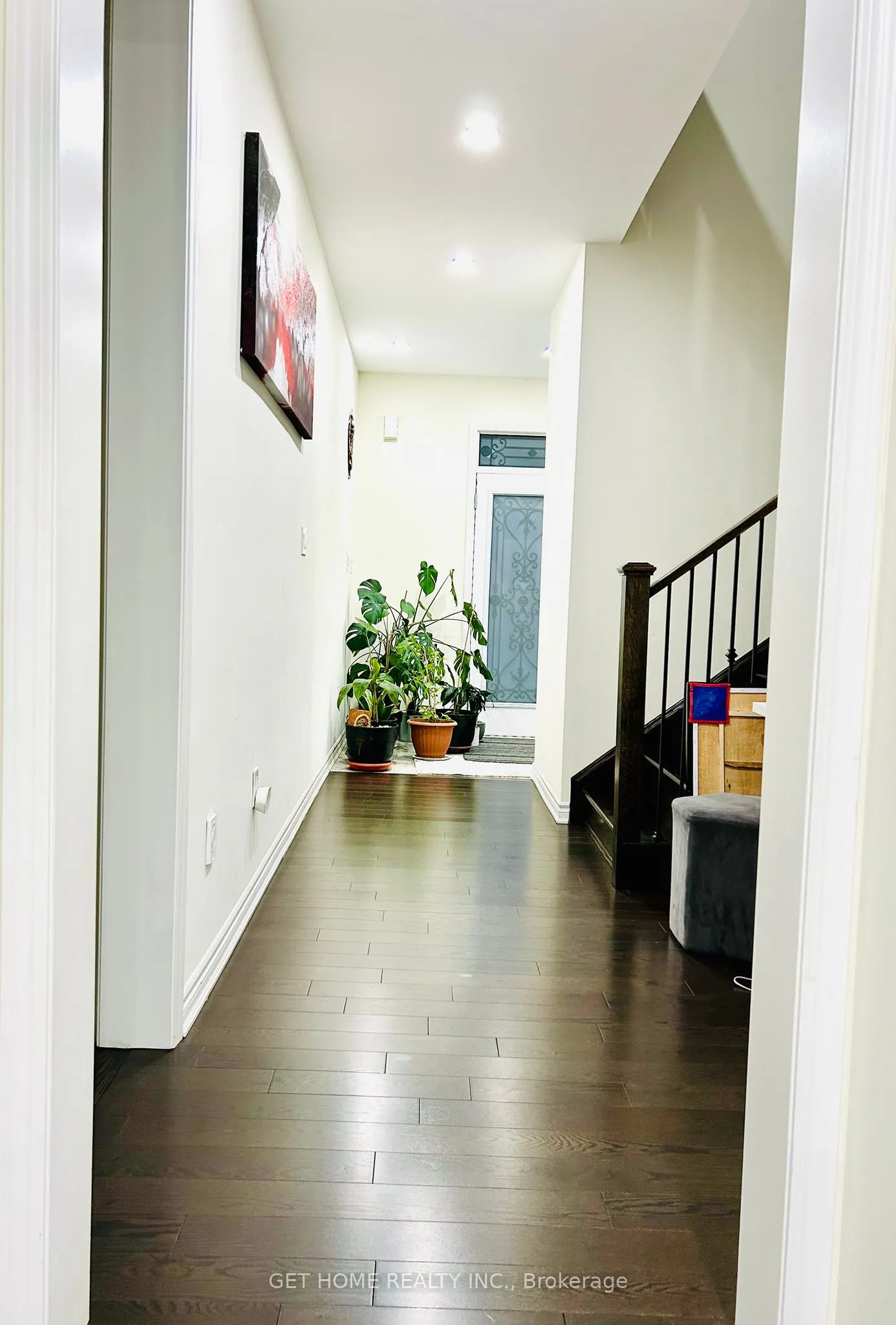 1455 Sycamore Garden