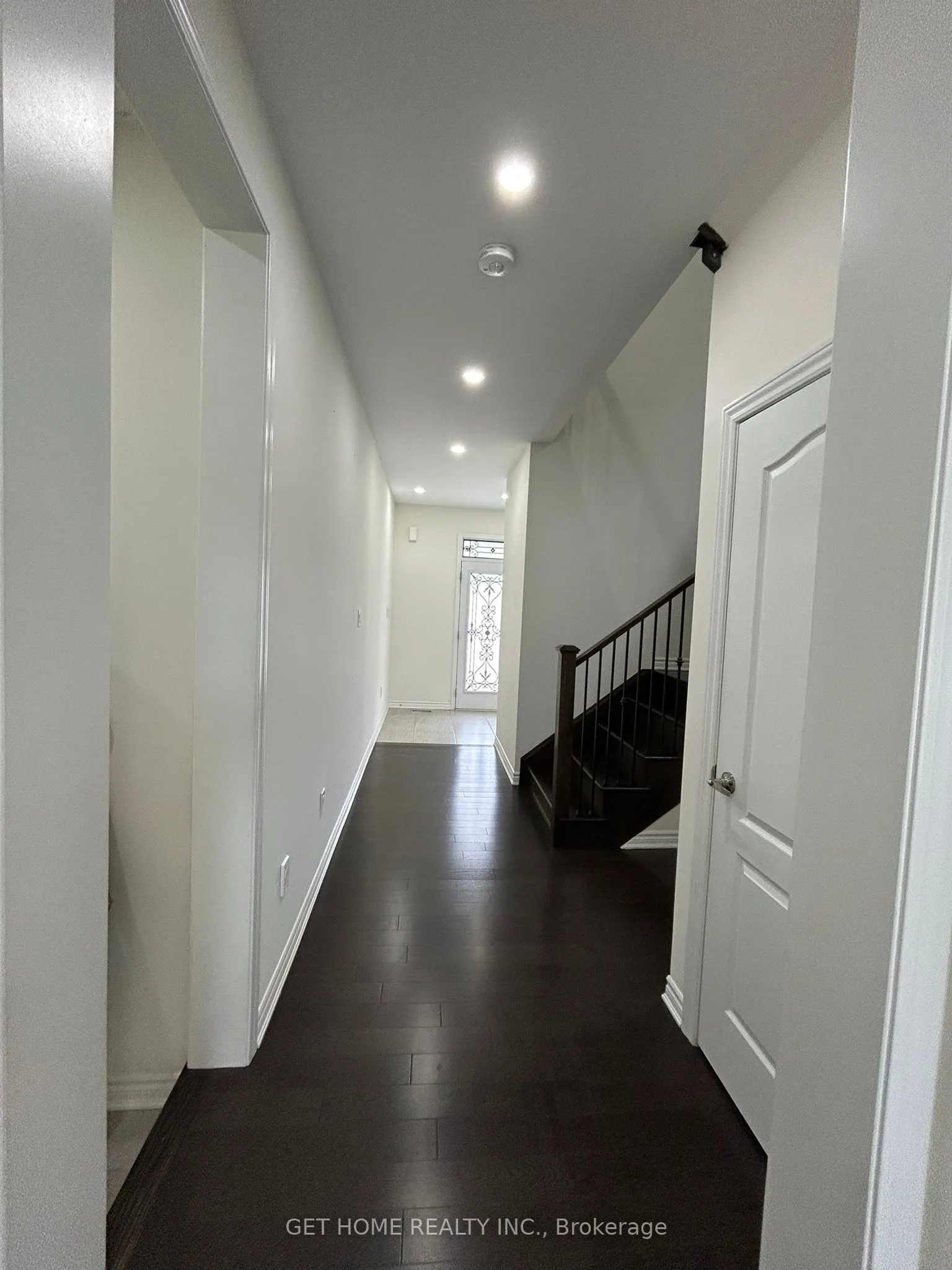 1455 Sycamore Garden