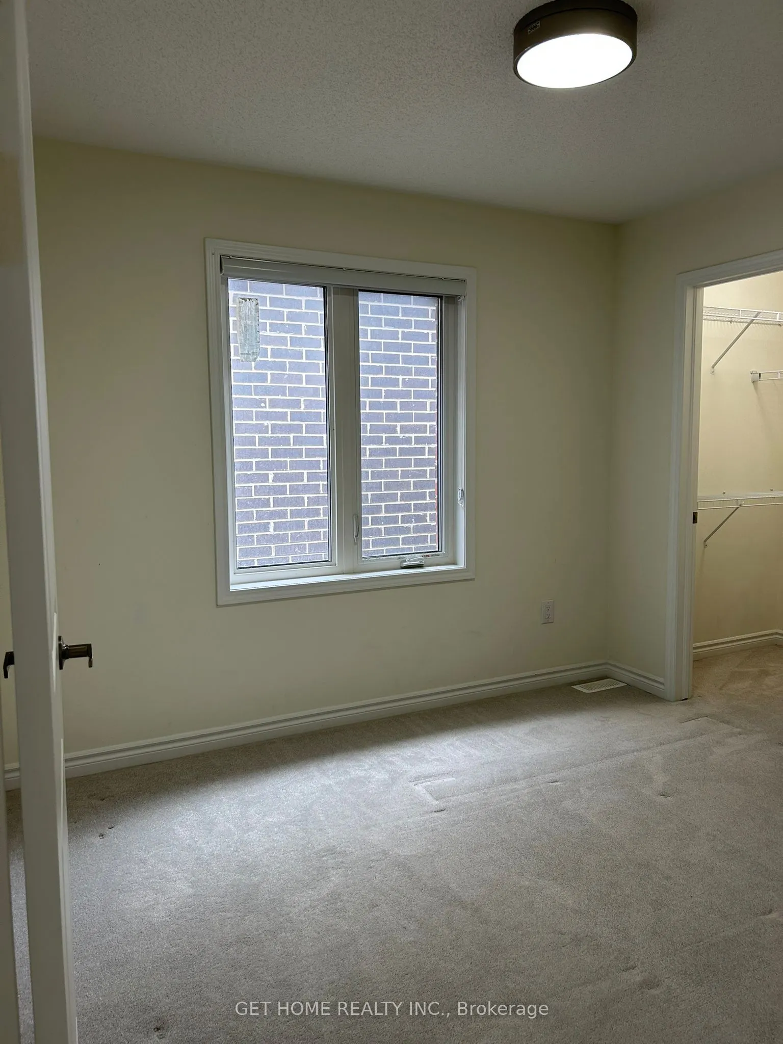 1455 Sycamore Garden