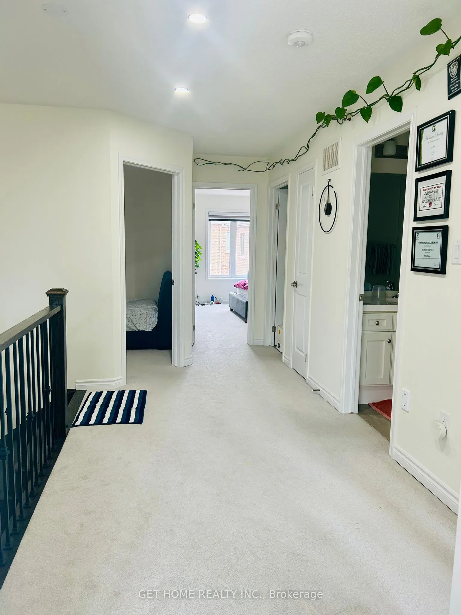 1455 Sycamore Garden