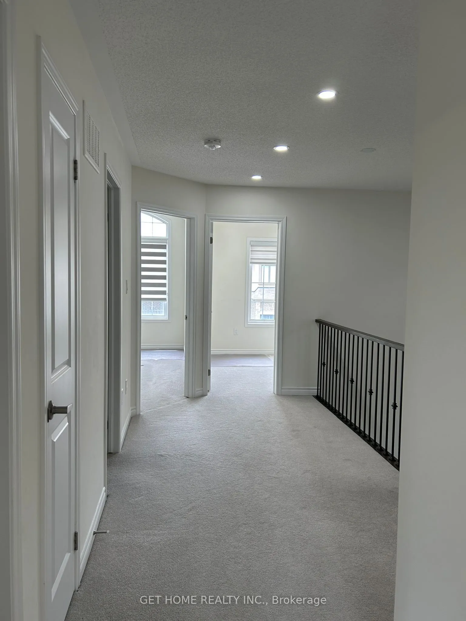 1455 Sycamore Garden