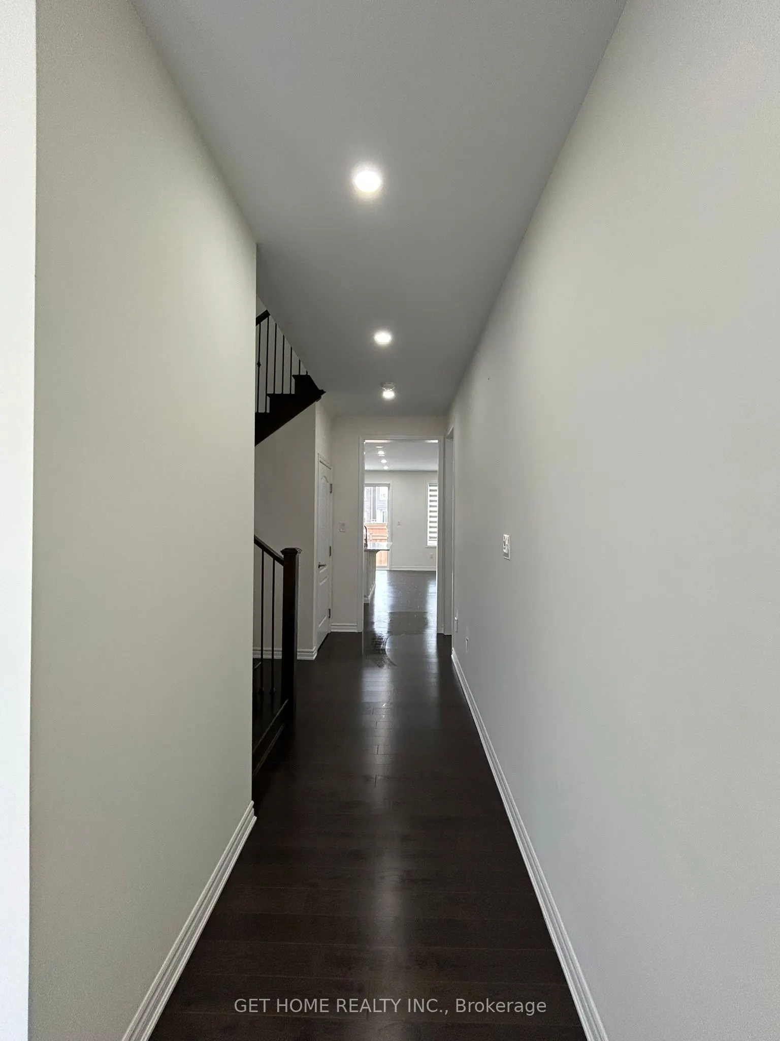 1455 Sycamore Garden