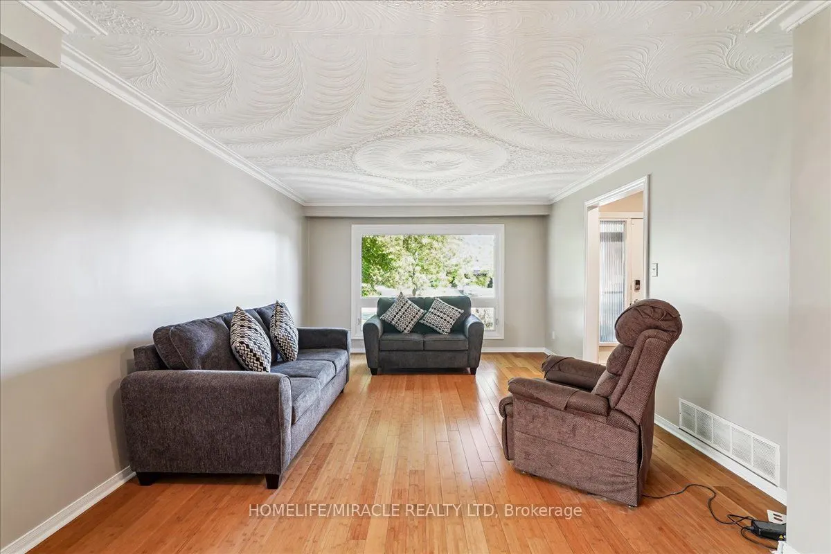 110 Blackthorn Lane