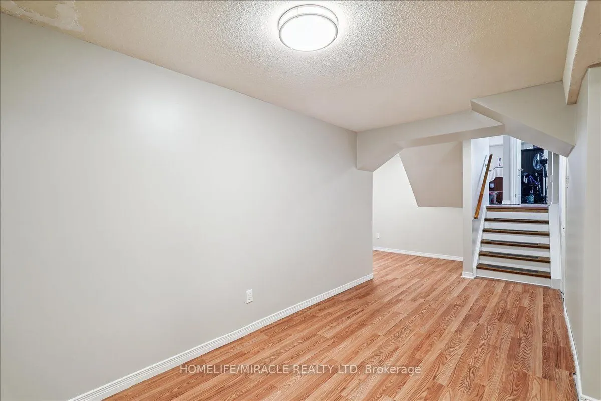 110 Blackthorn Lane