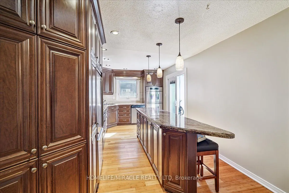110 Blackthorn Lane