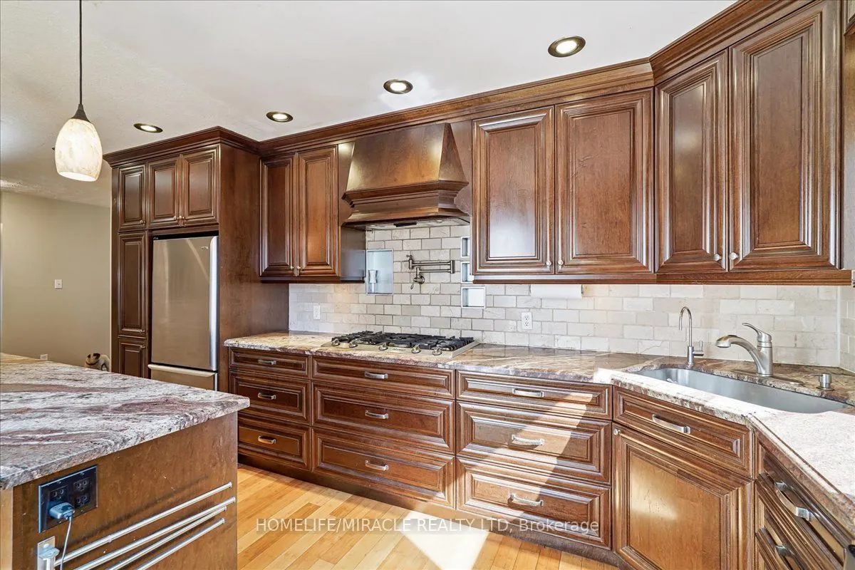 110 Blackthorn Lane