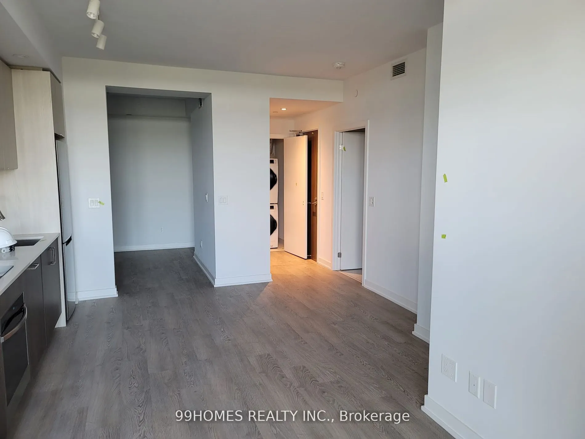 1926 Lakeshore Boulevard, #1216