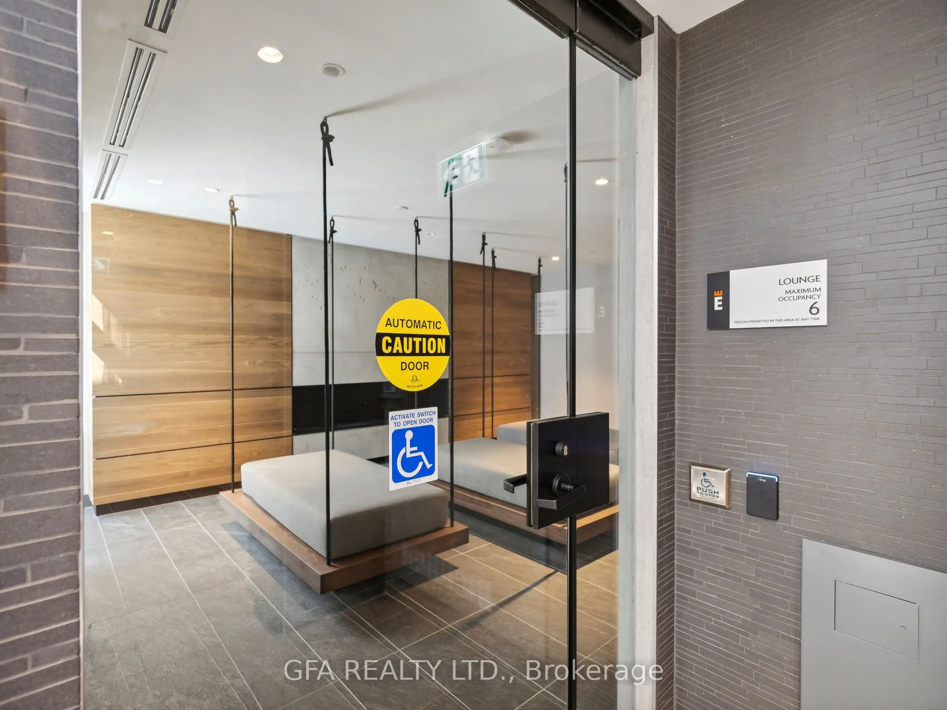251 Manitoba Street, #716
