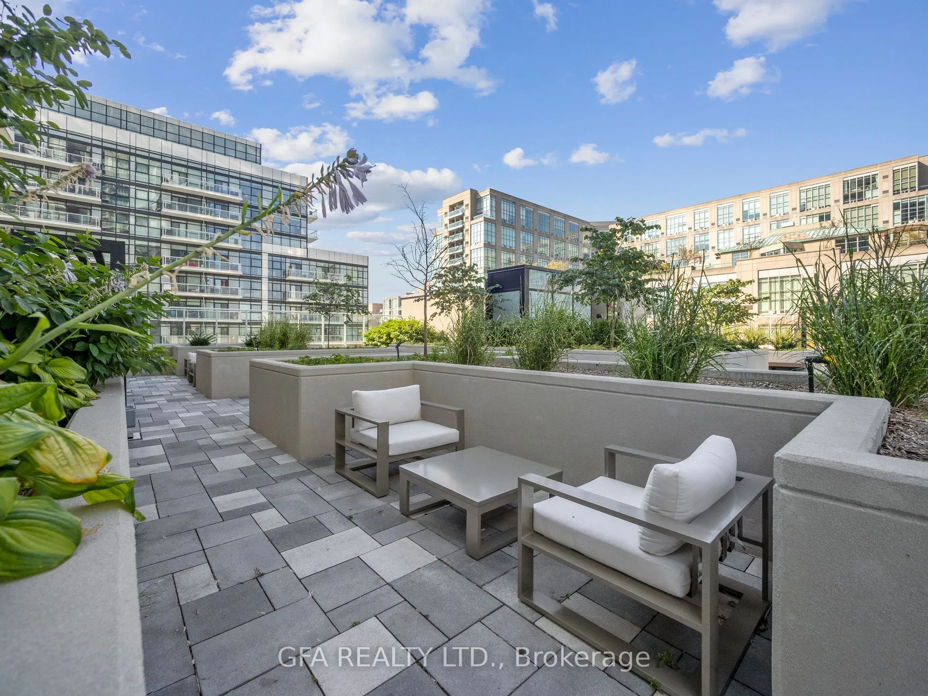 251 Manitoba Street, #716