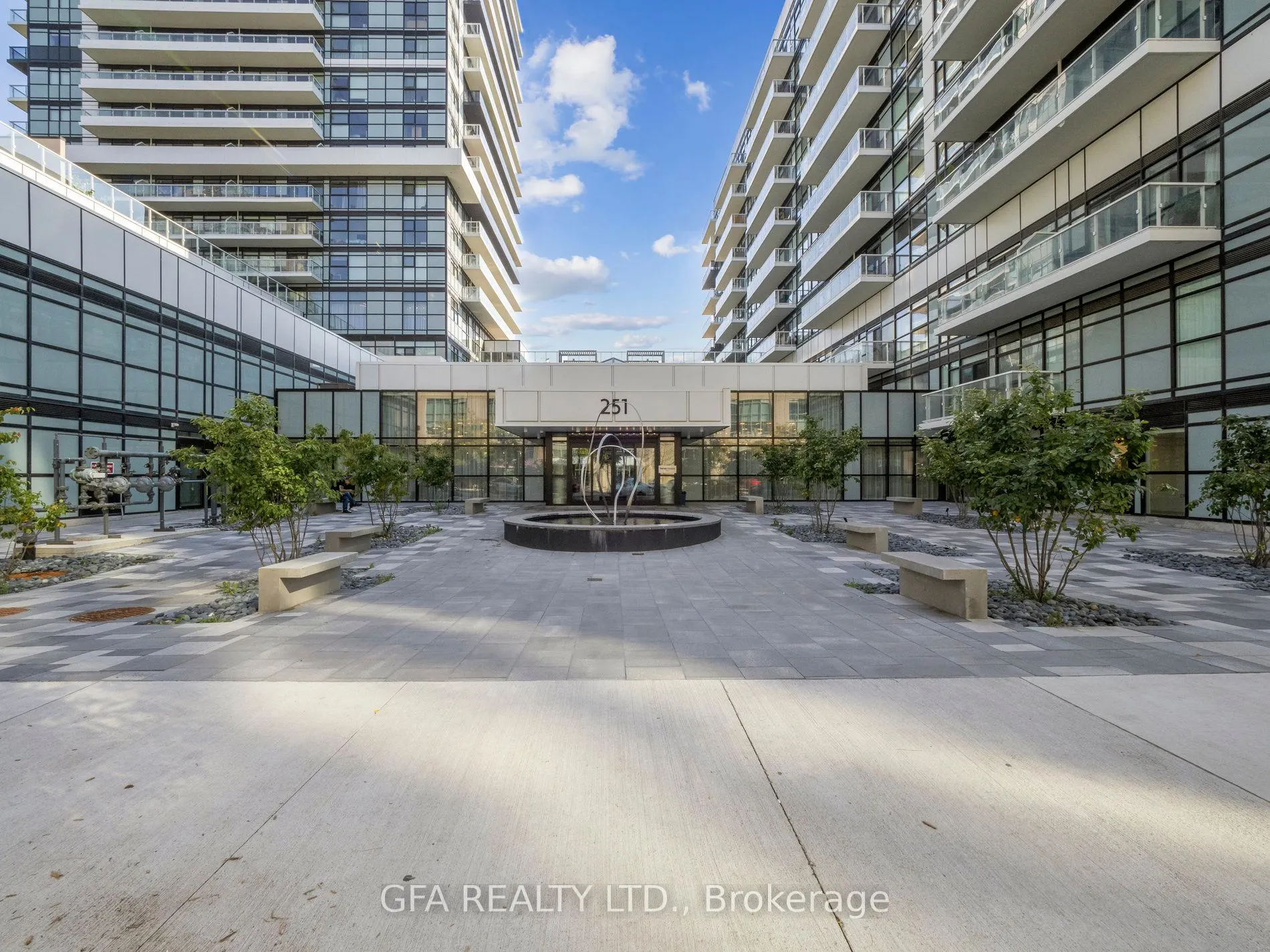 251 Manitoba Street, #716