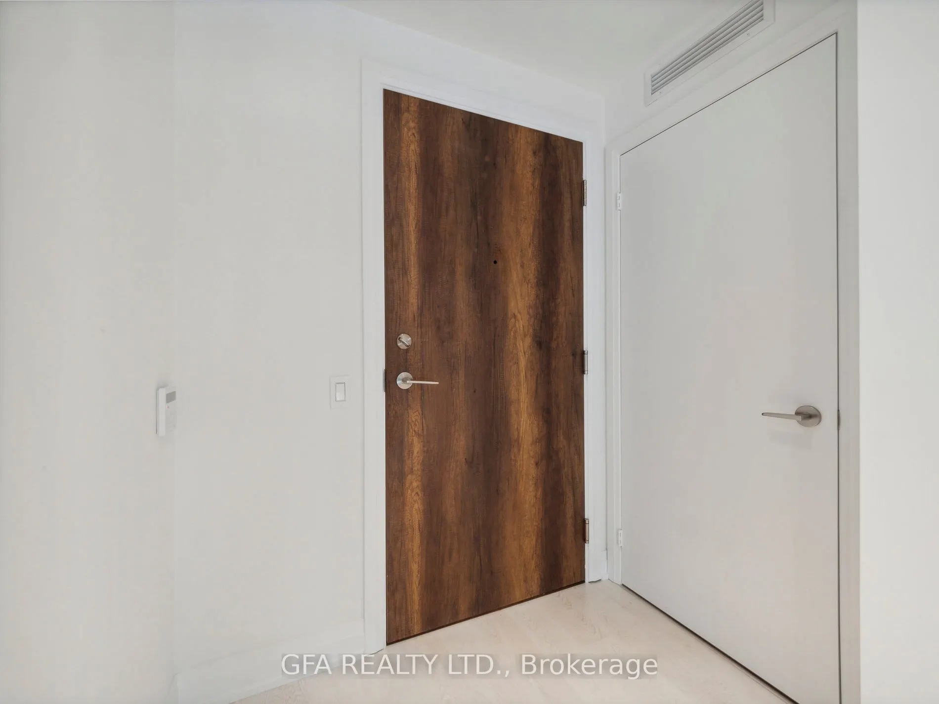 251 Manitoba Street, #716