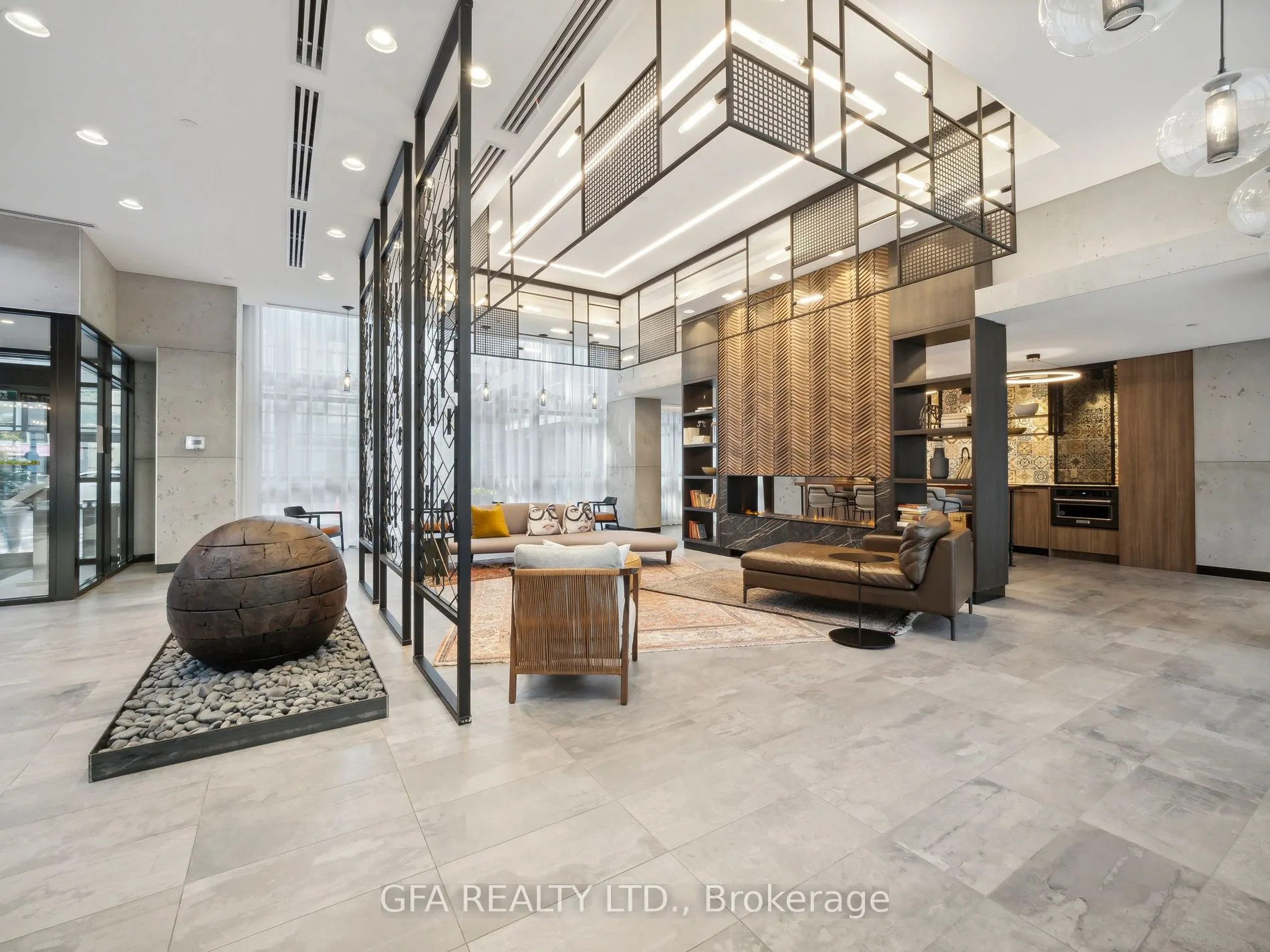 251 Manitoba Street, #716