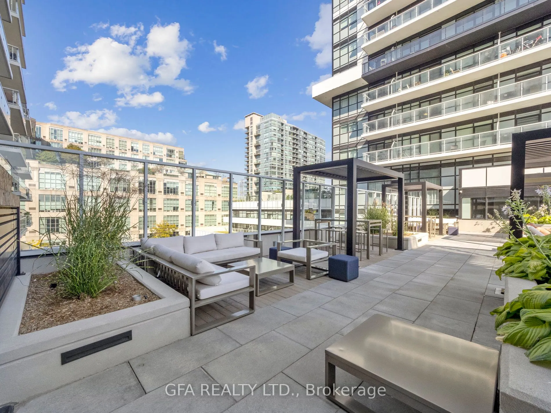 251 Manitoba Street, #716
