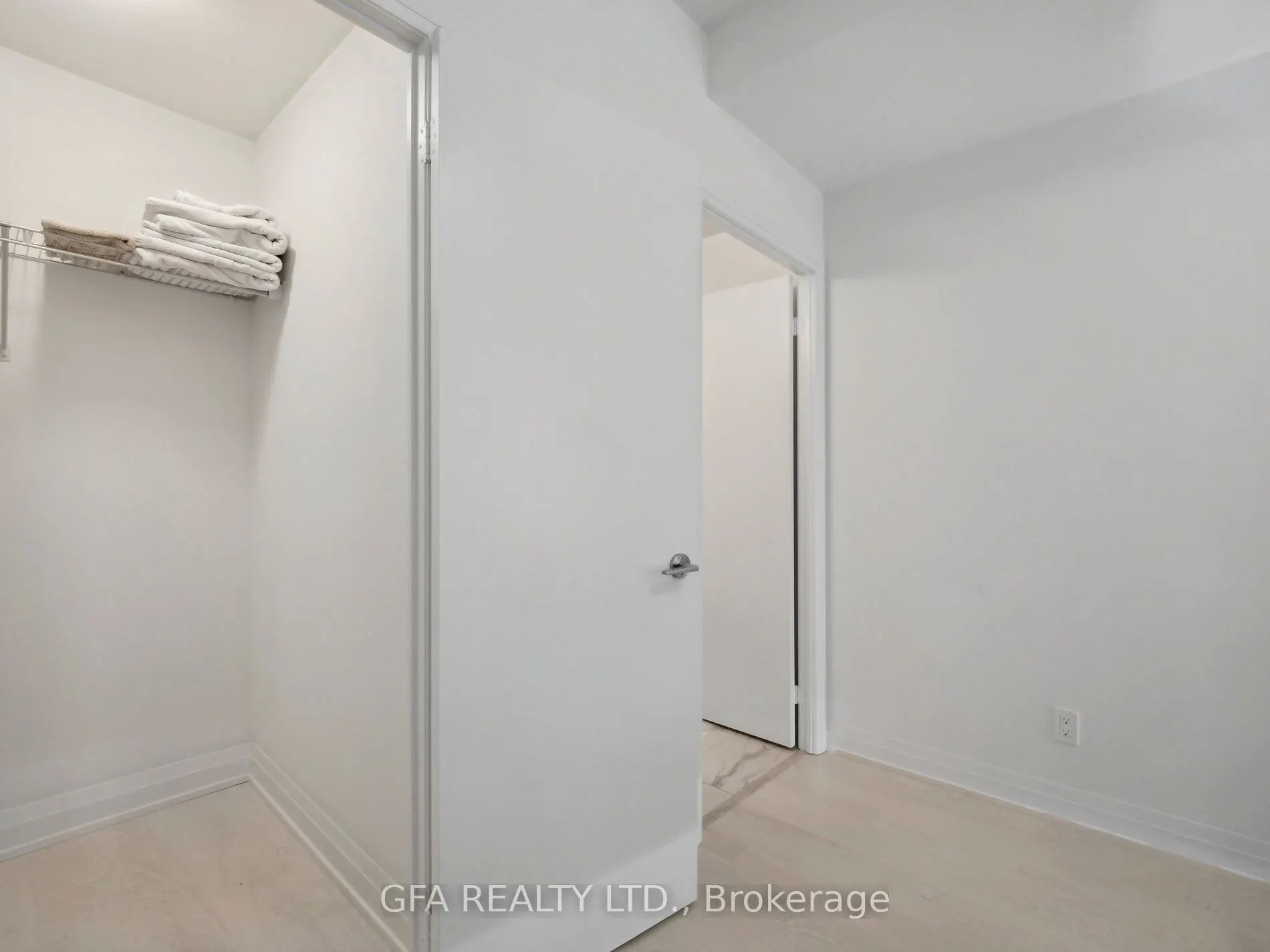 251 Manitoba Street, #716