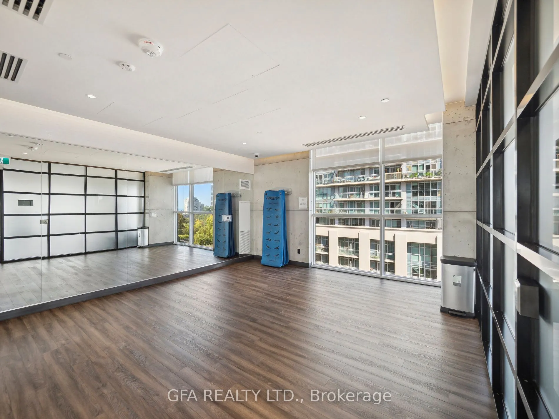 251 Manitoba Street, #716