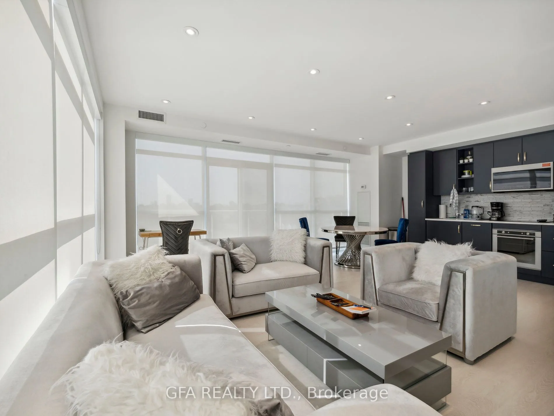 251 Manitoba Street, #716