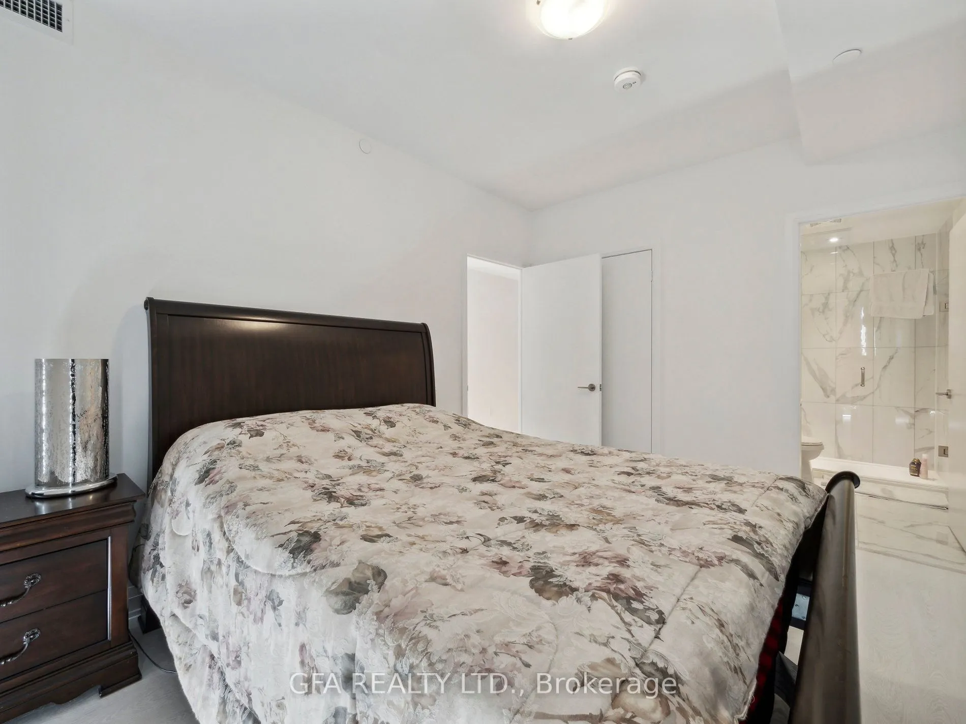 251 Manitoba Street, #716