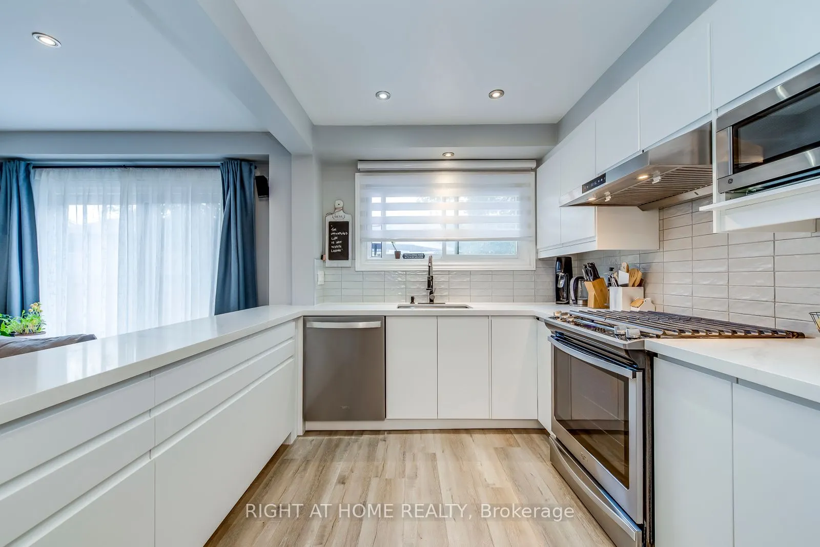 132 Ashton Crescent, #132