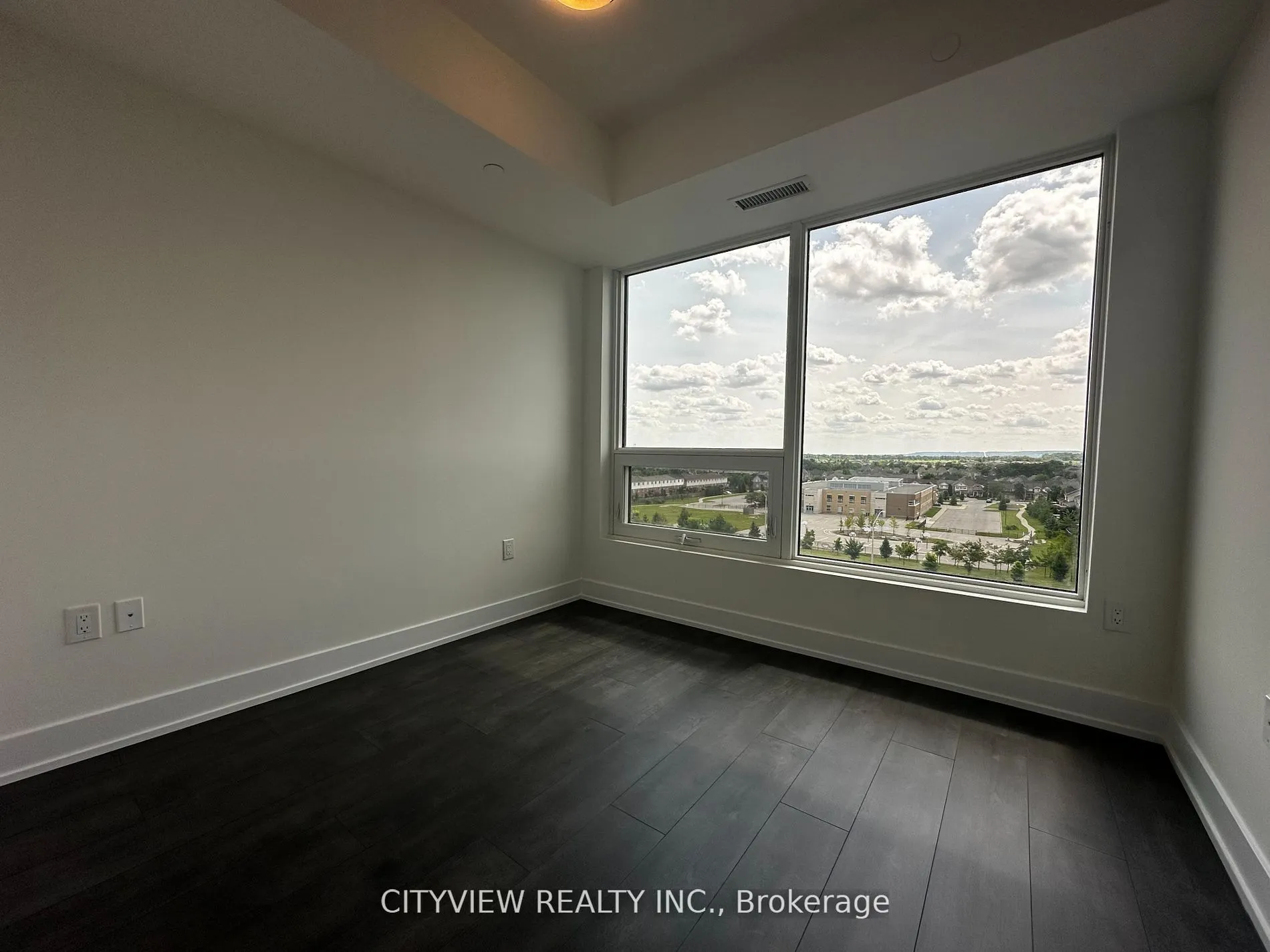 2450 Old Bronte Road, #541