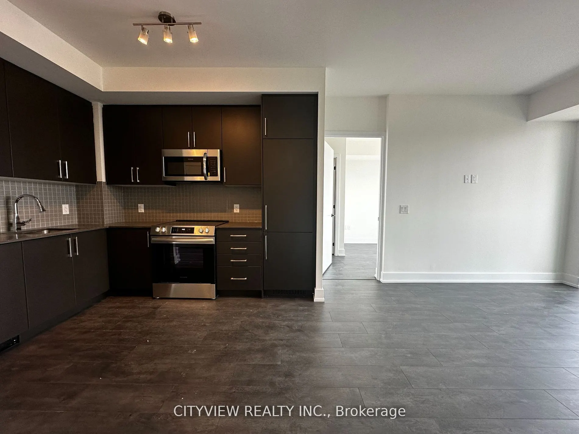 2450 Old Bronte Road, #541