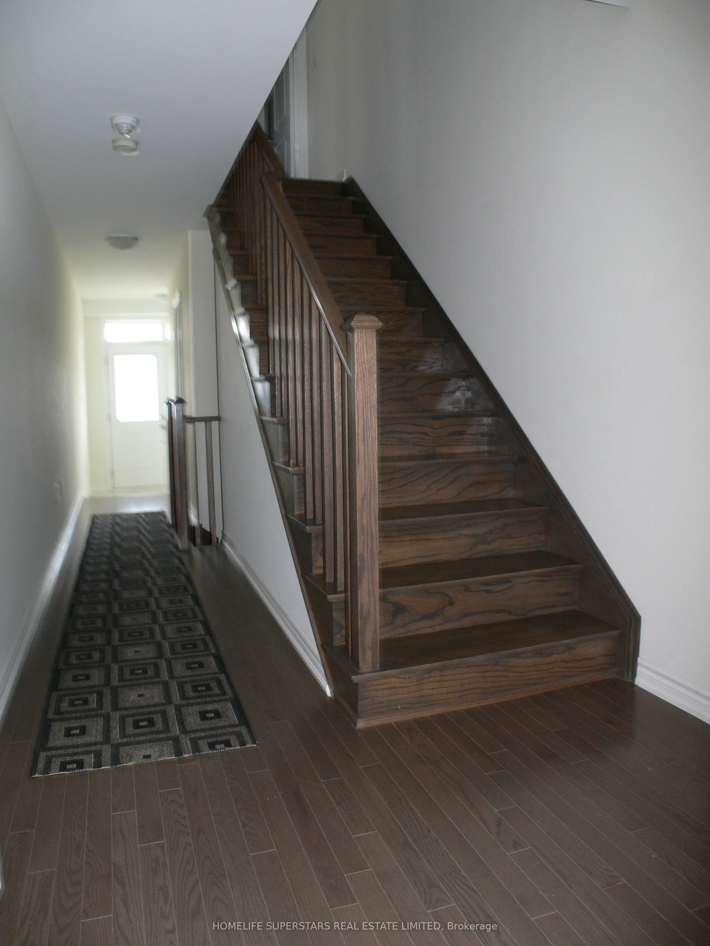 95 Donald Ficht Crescent