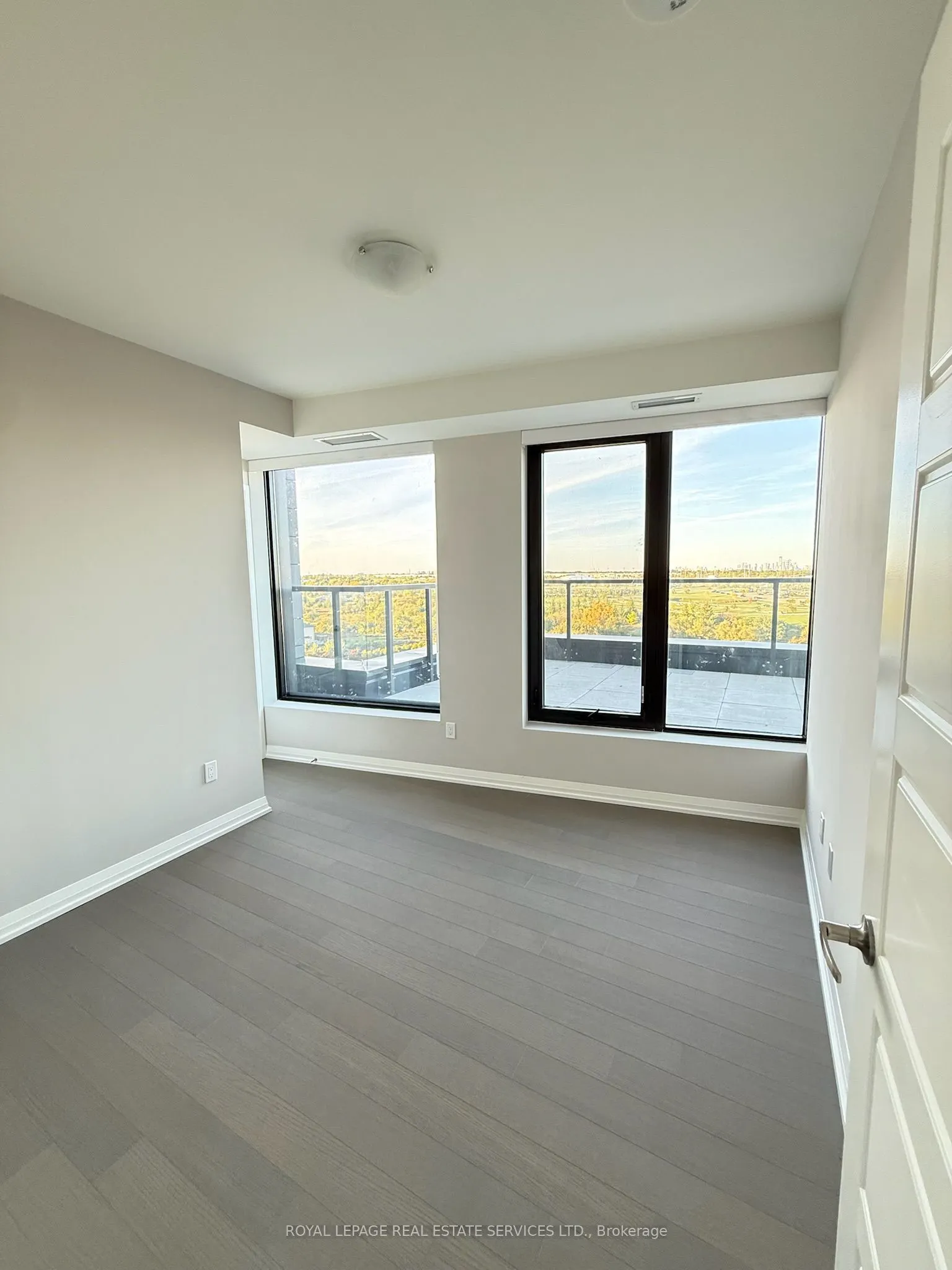 1415 Dundas Street E, #803