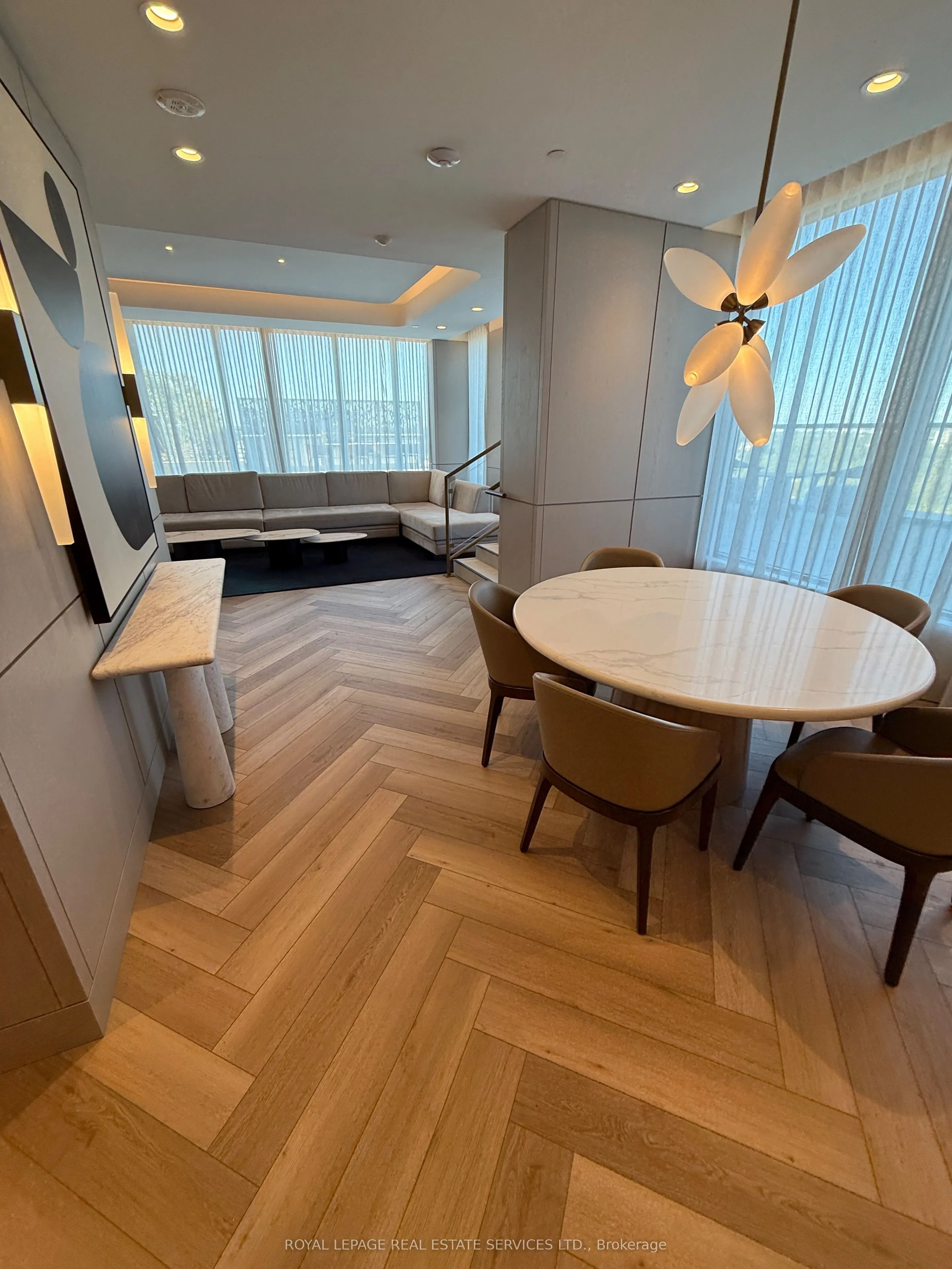 1415 Dundas Street E, #803