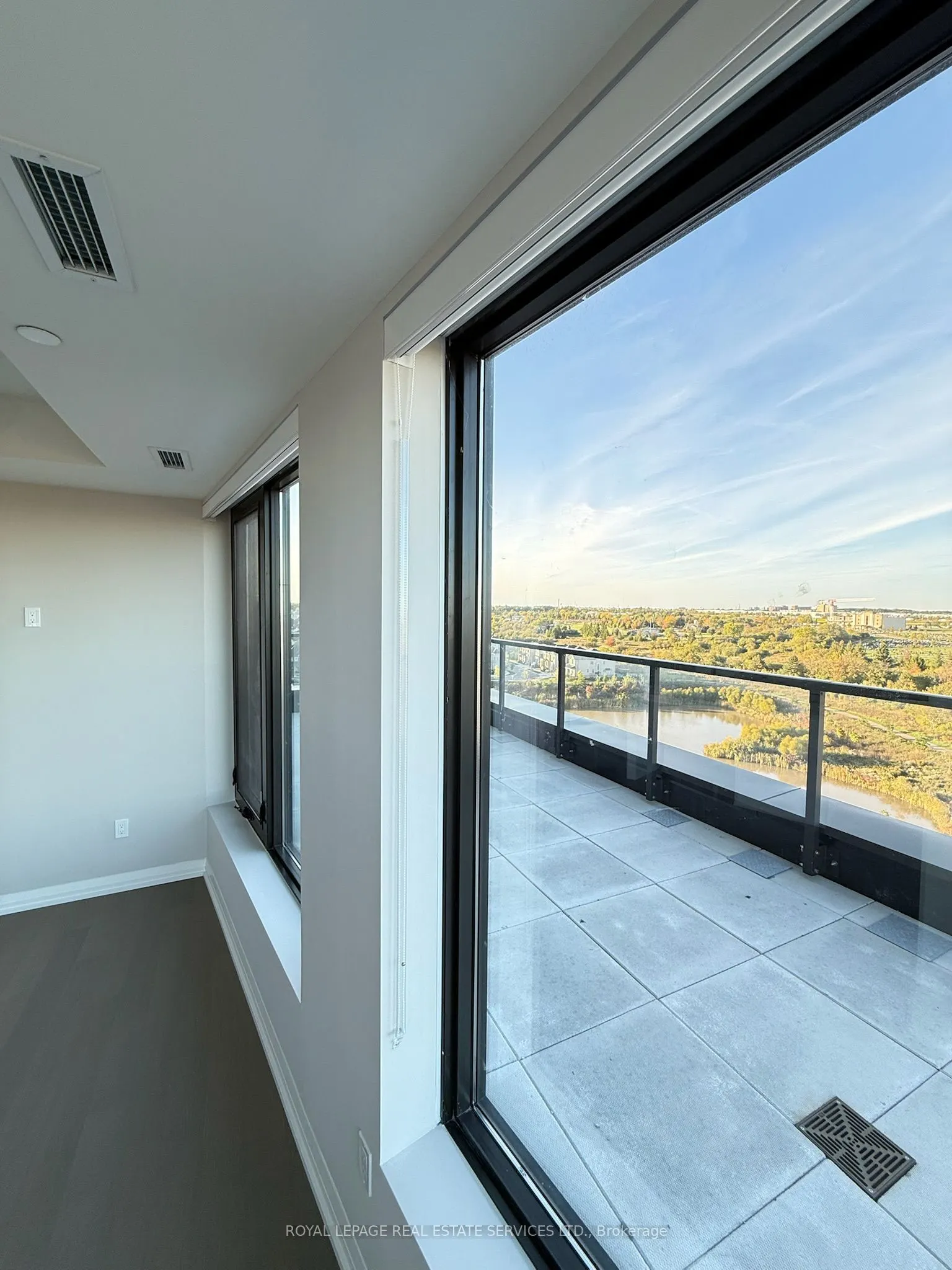 1415 Dundas Street E, #803