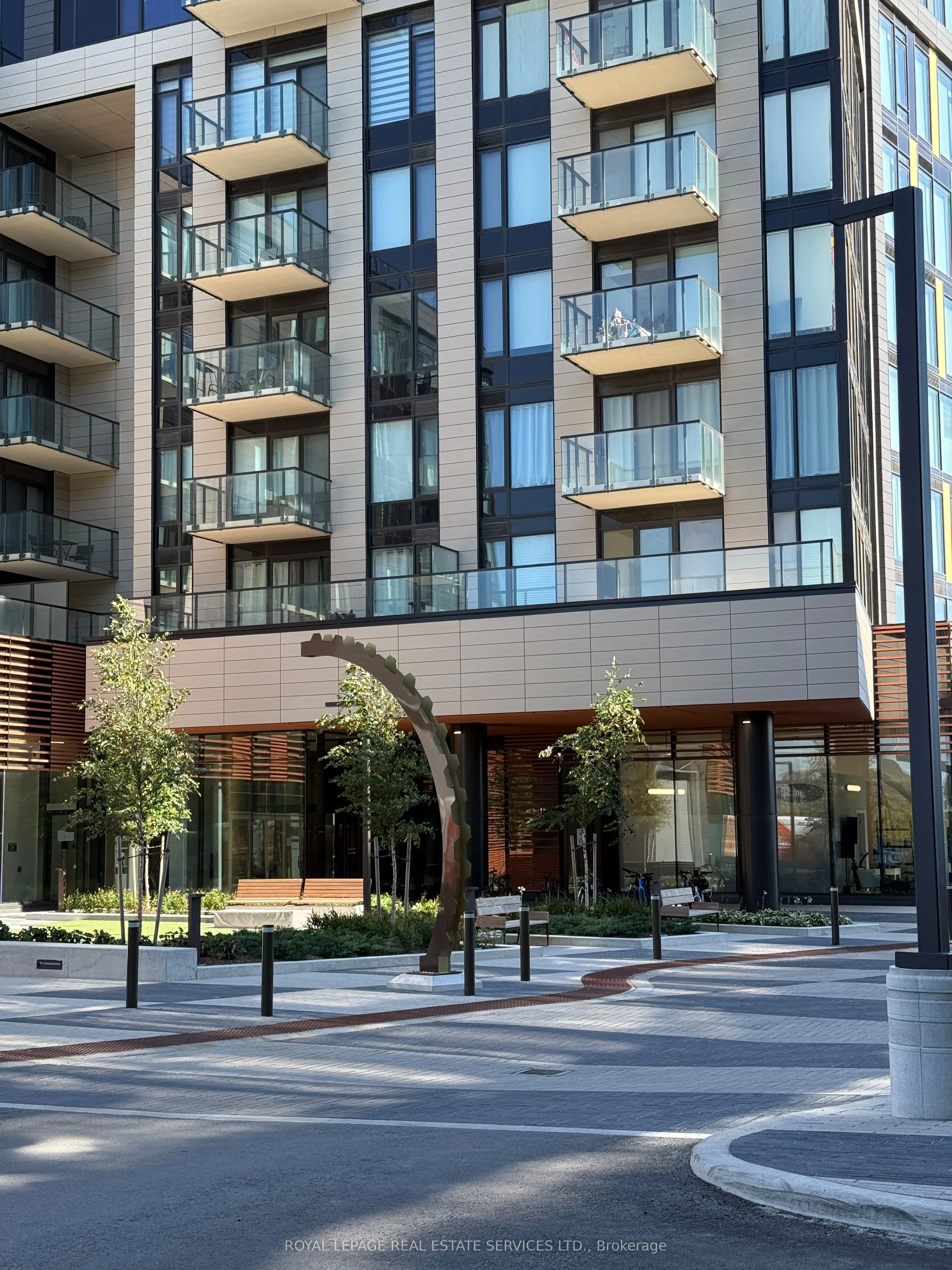 1415 Dundas Street E, #803