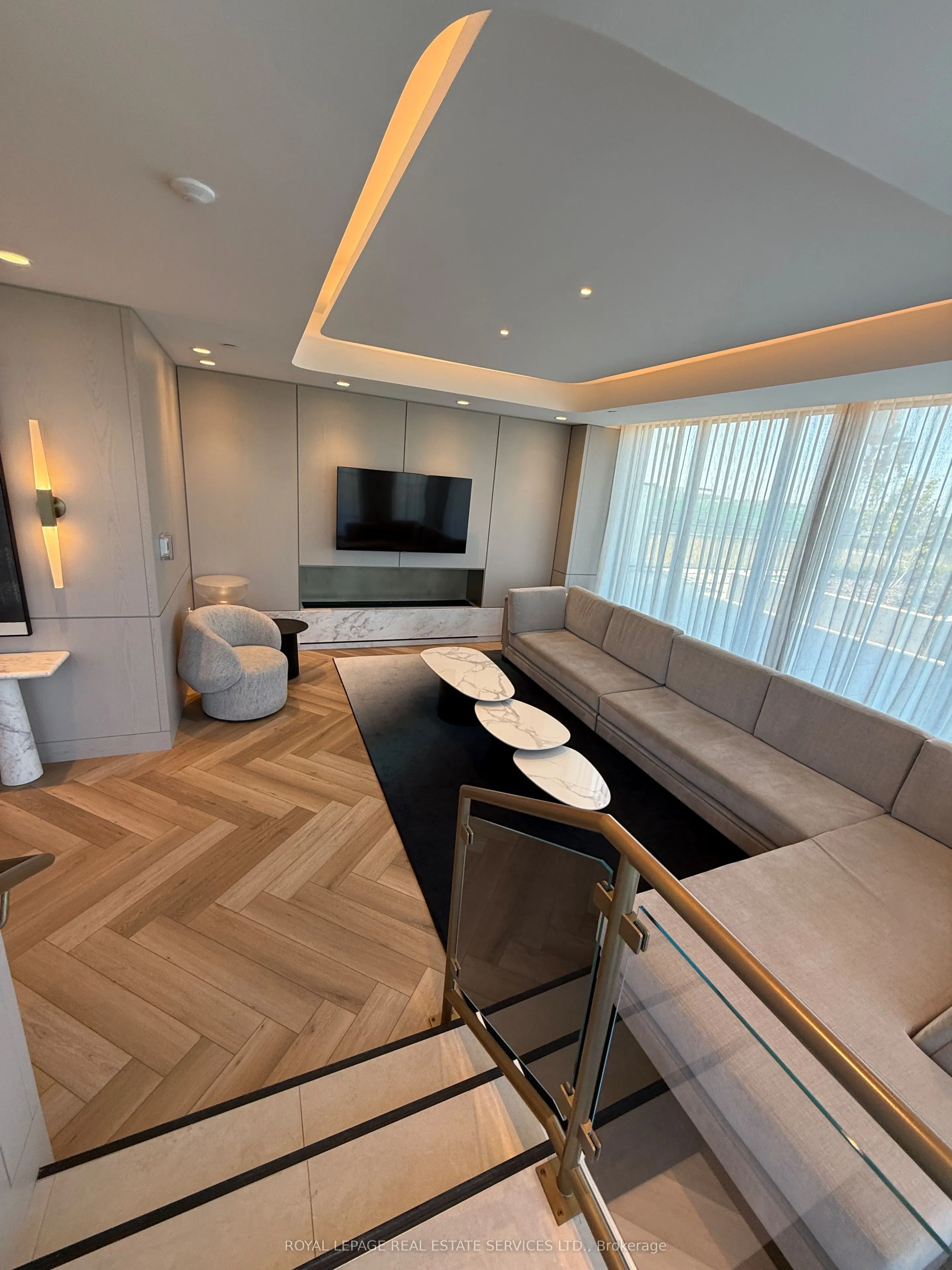 1415 Dundas Street E, #803