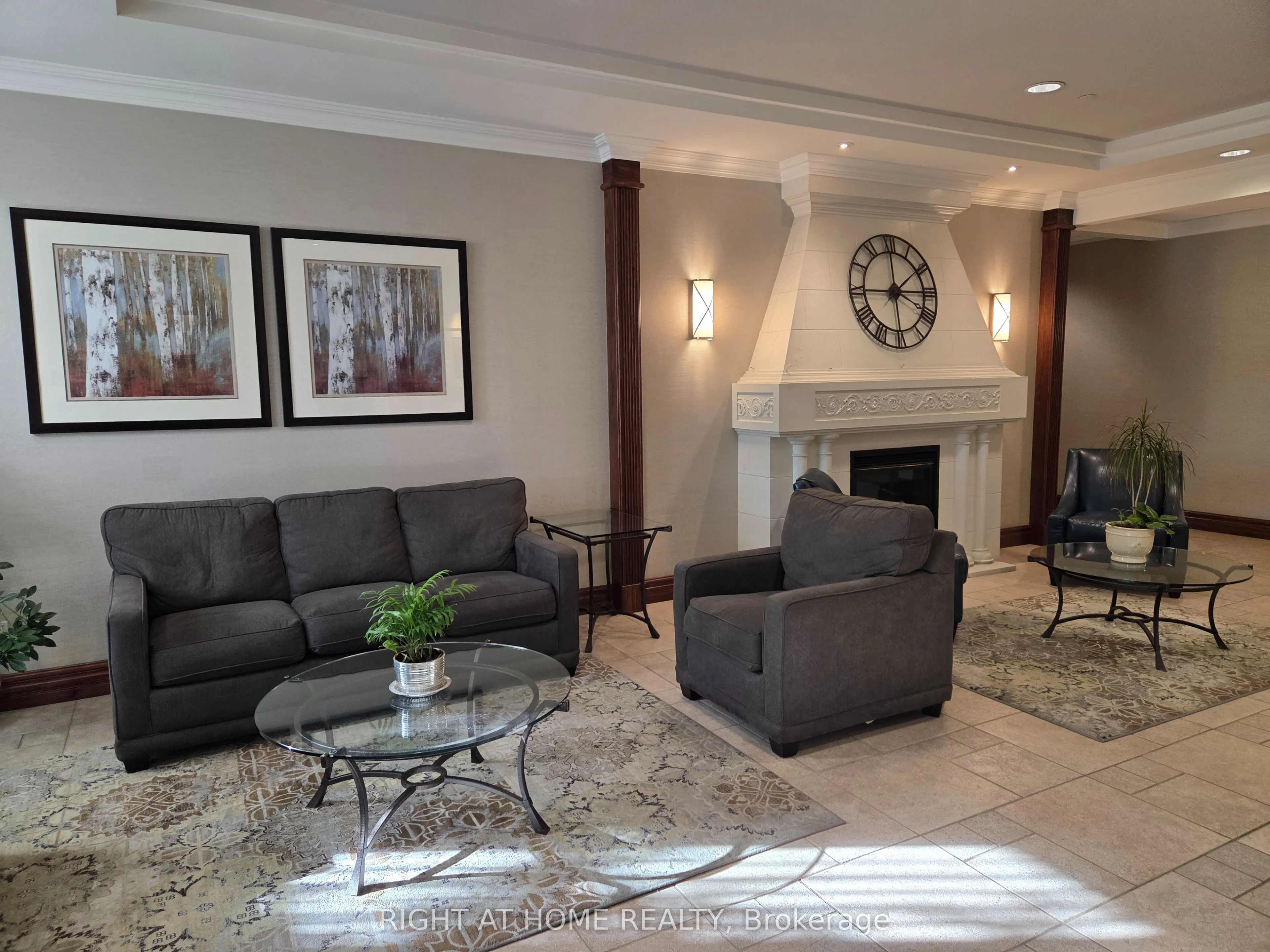 2545 Erin Centre Boulevard, #1406