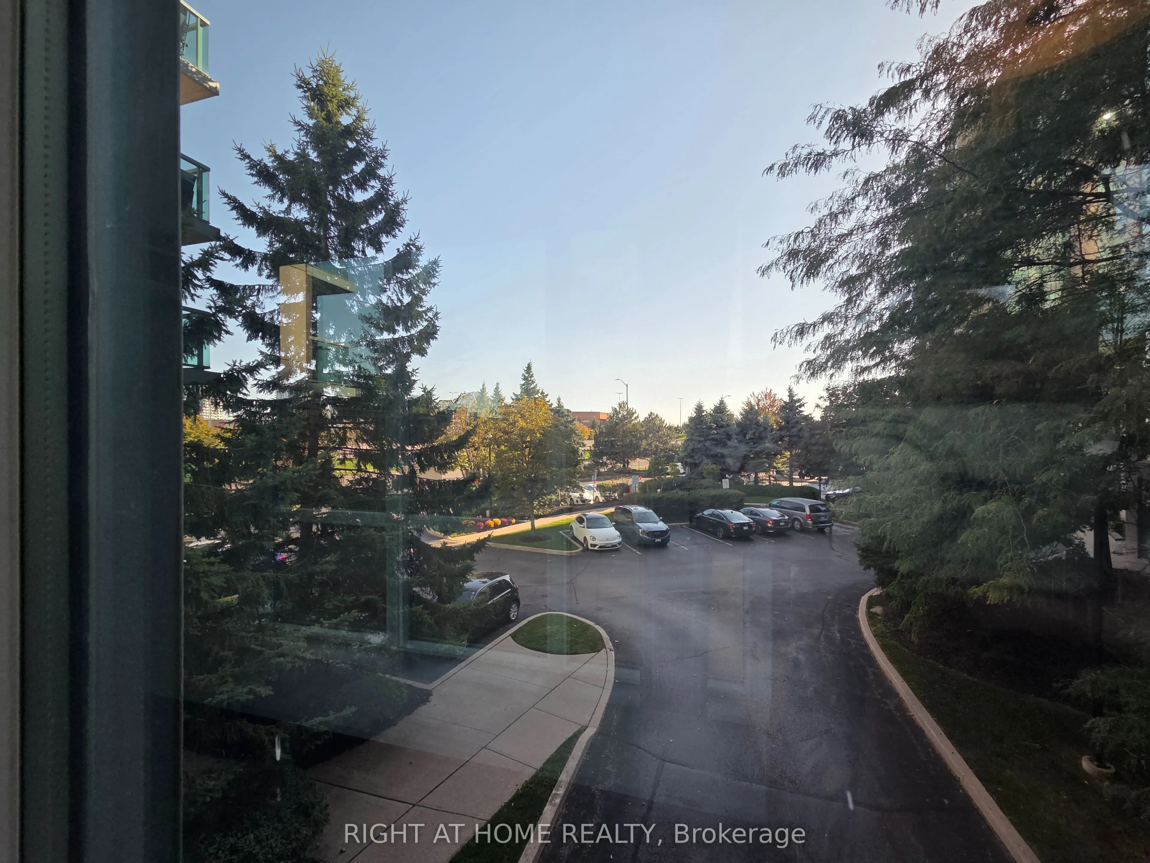 2545 Erin Centre Boulevard, #1406