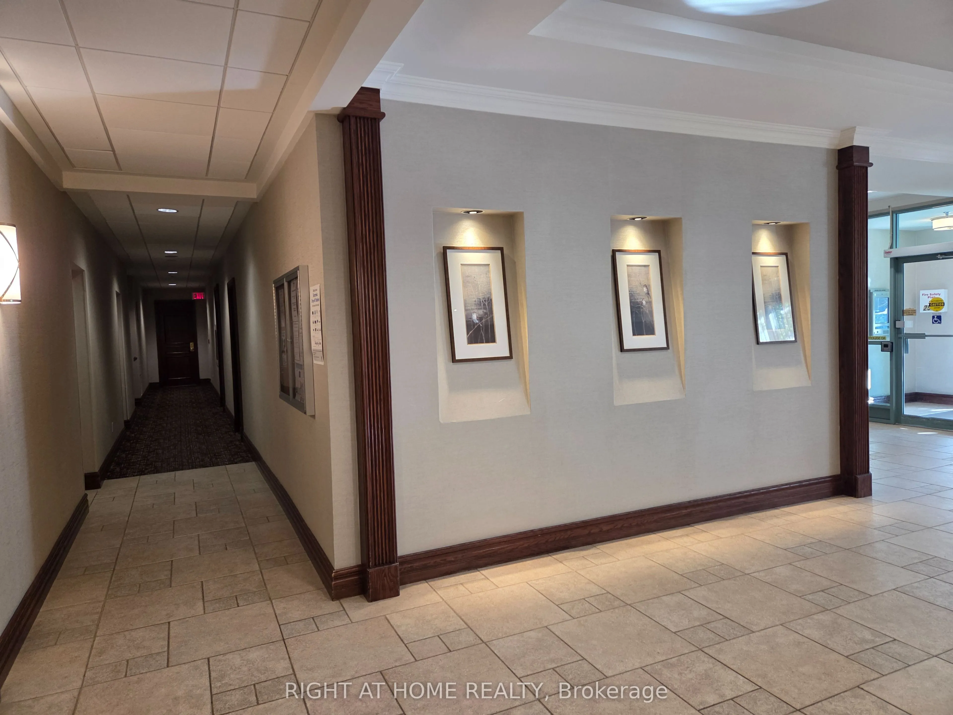2545 Erin Centre Boulevard, #1406
