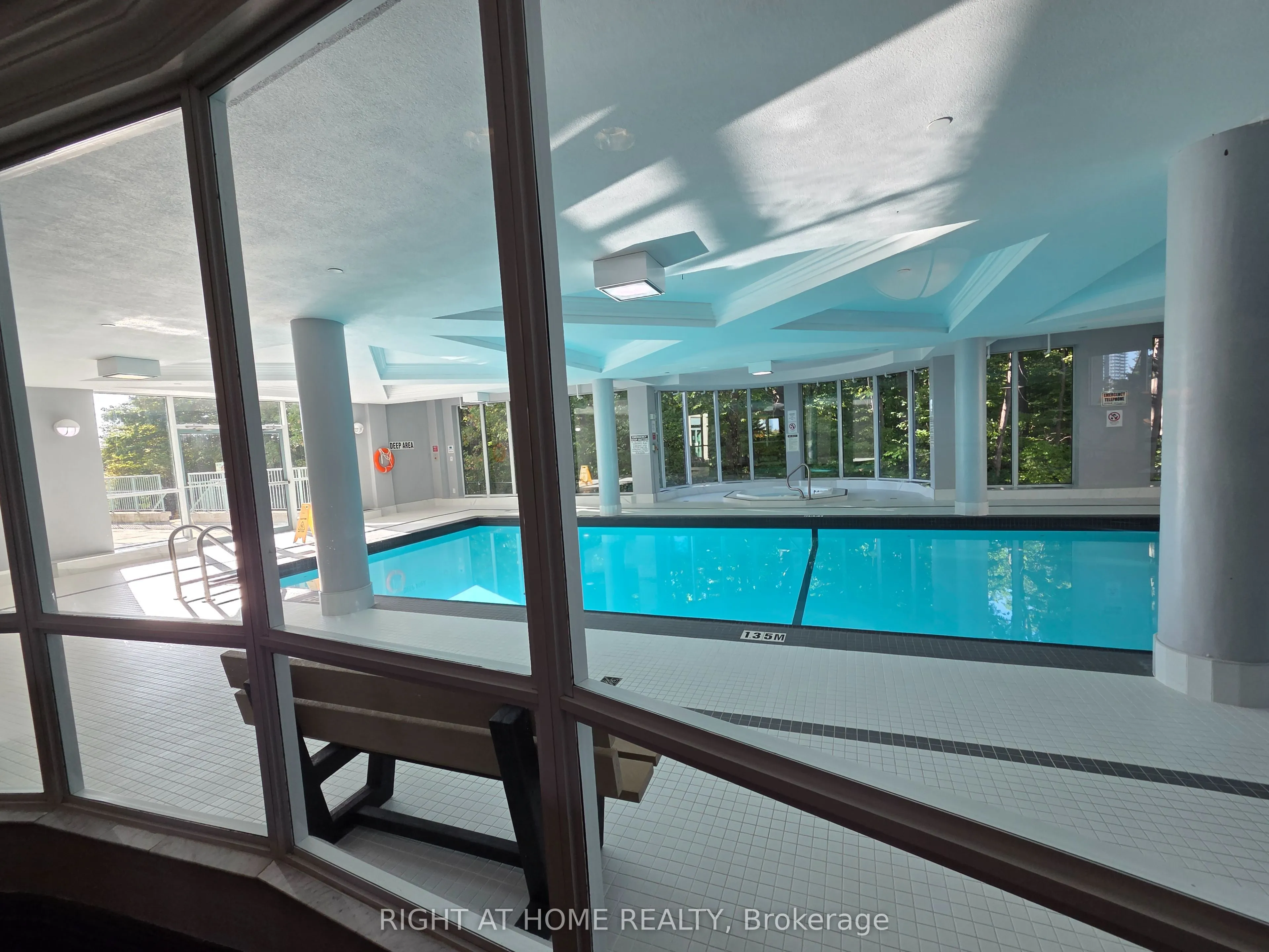 2545 Erin Centre Boulevard, #1406