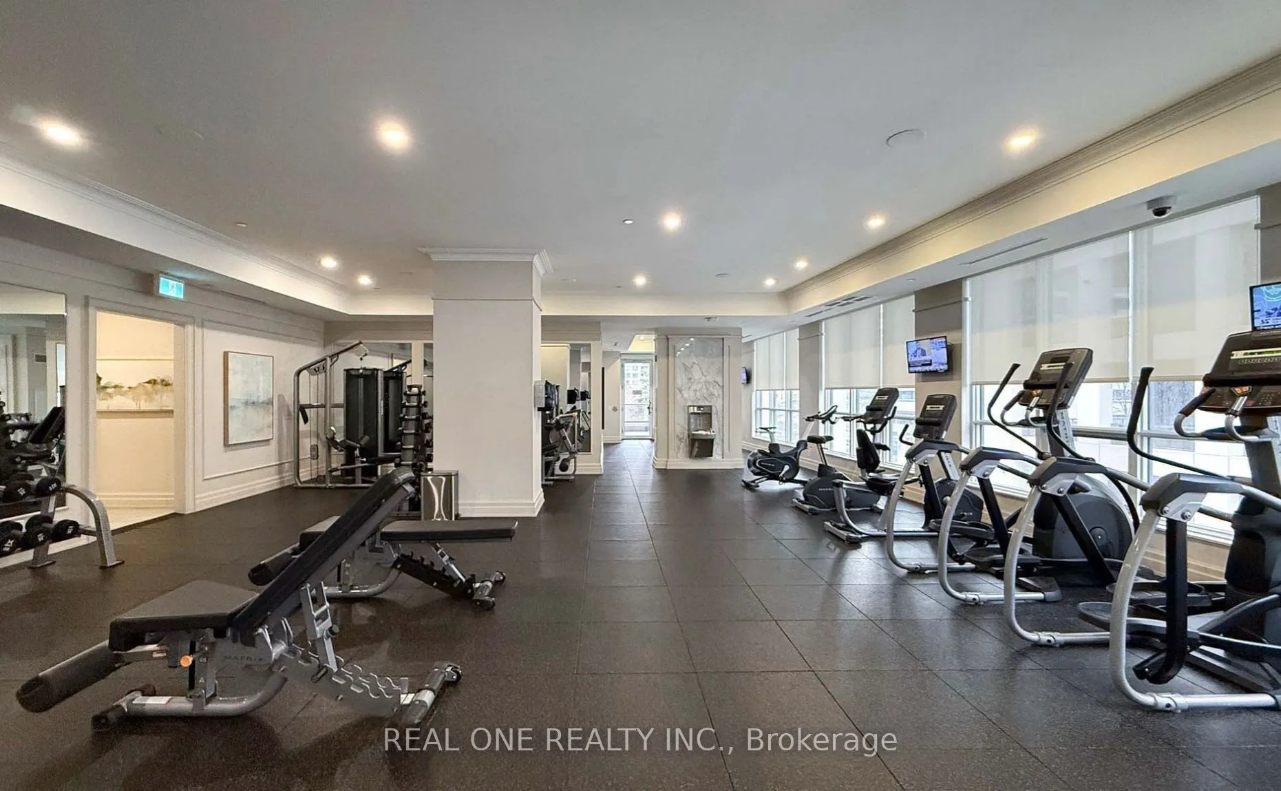36 Elm Drive W, #1010