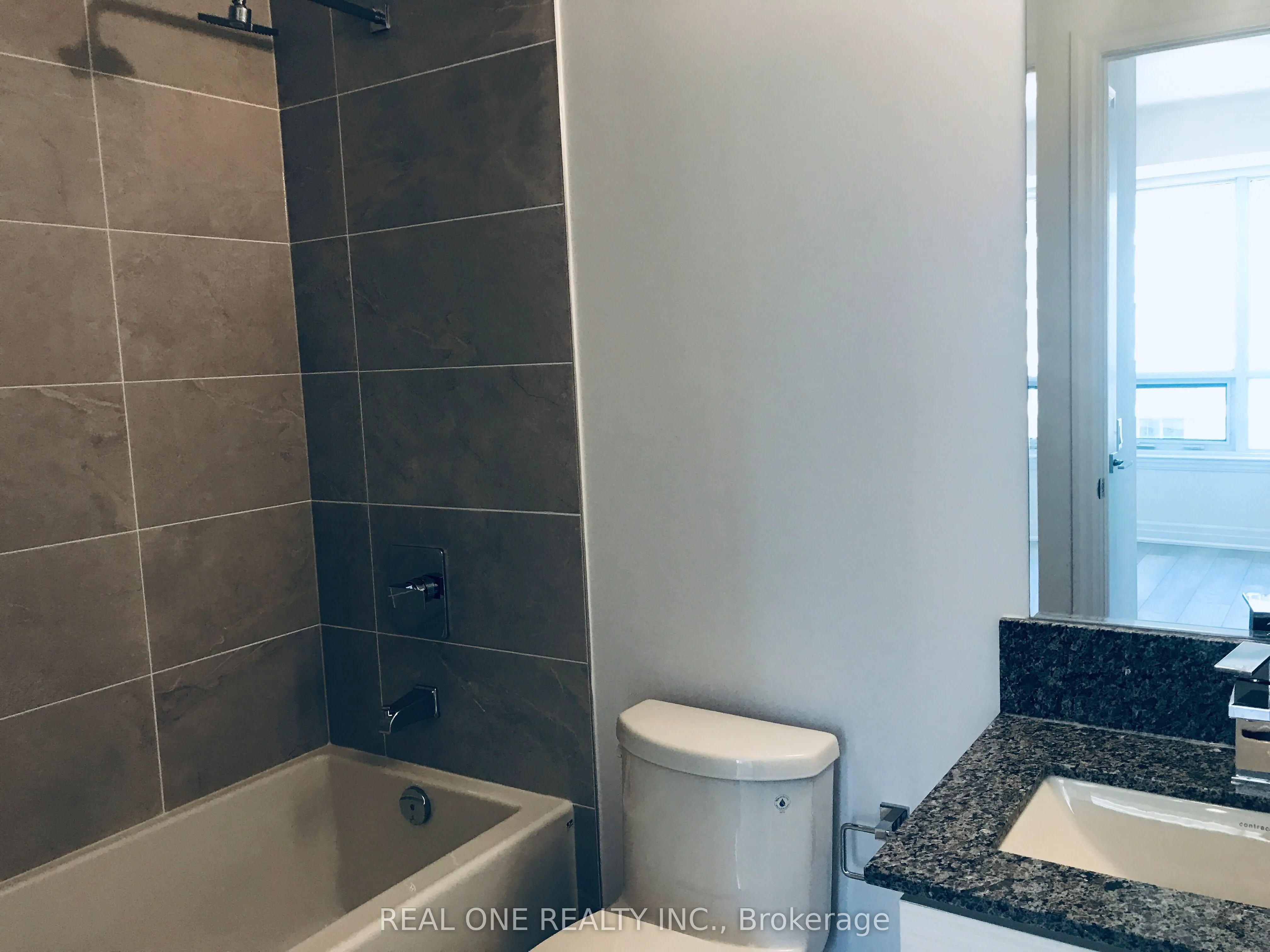 36 Elm Drive W, #1010