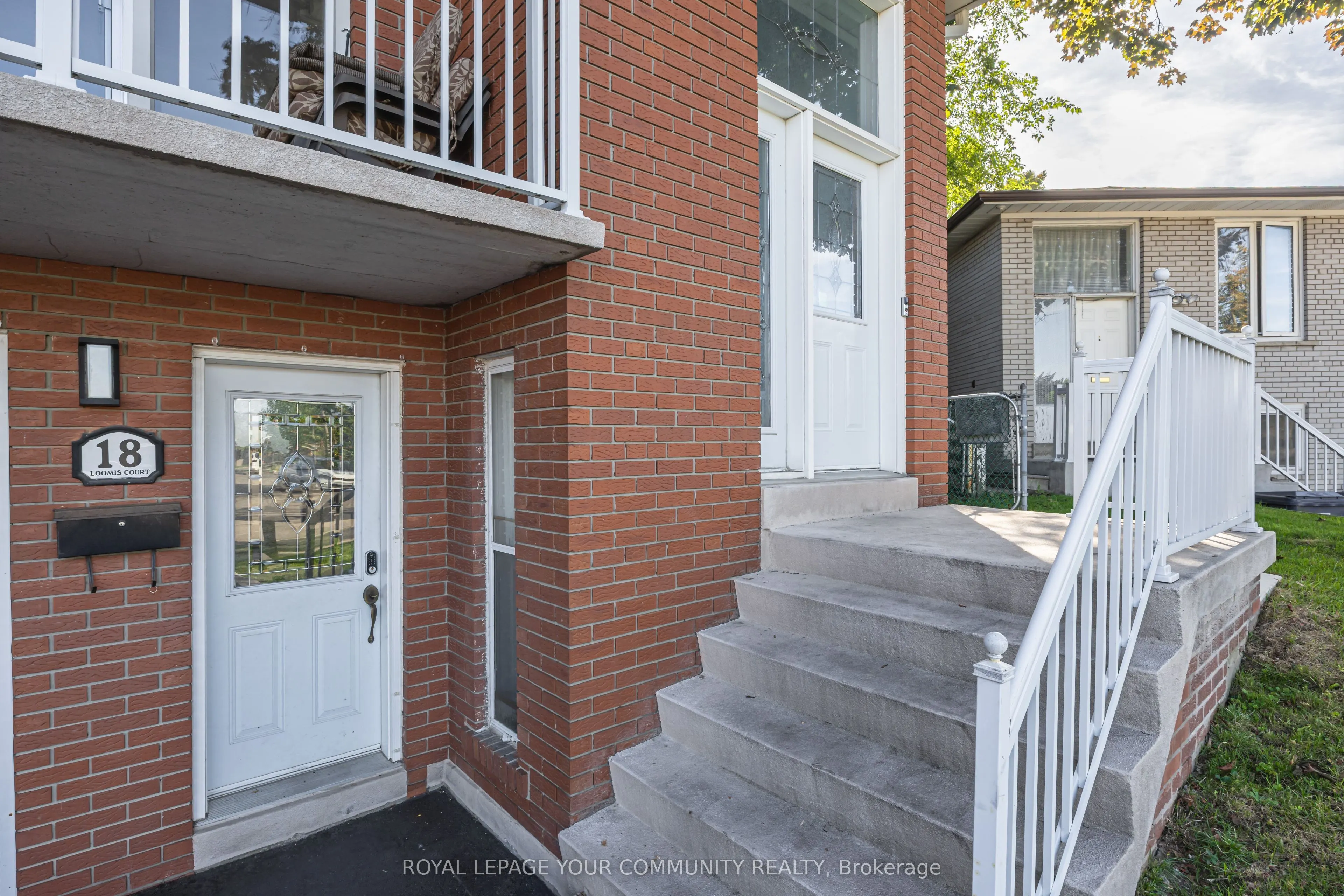 18 Loomis Court