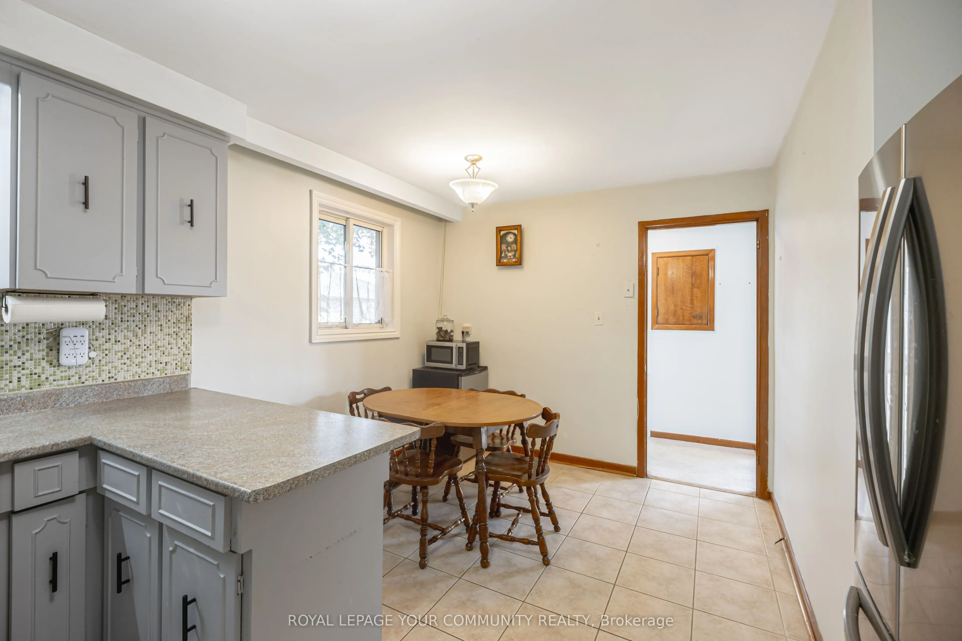 18 Loomis Court