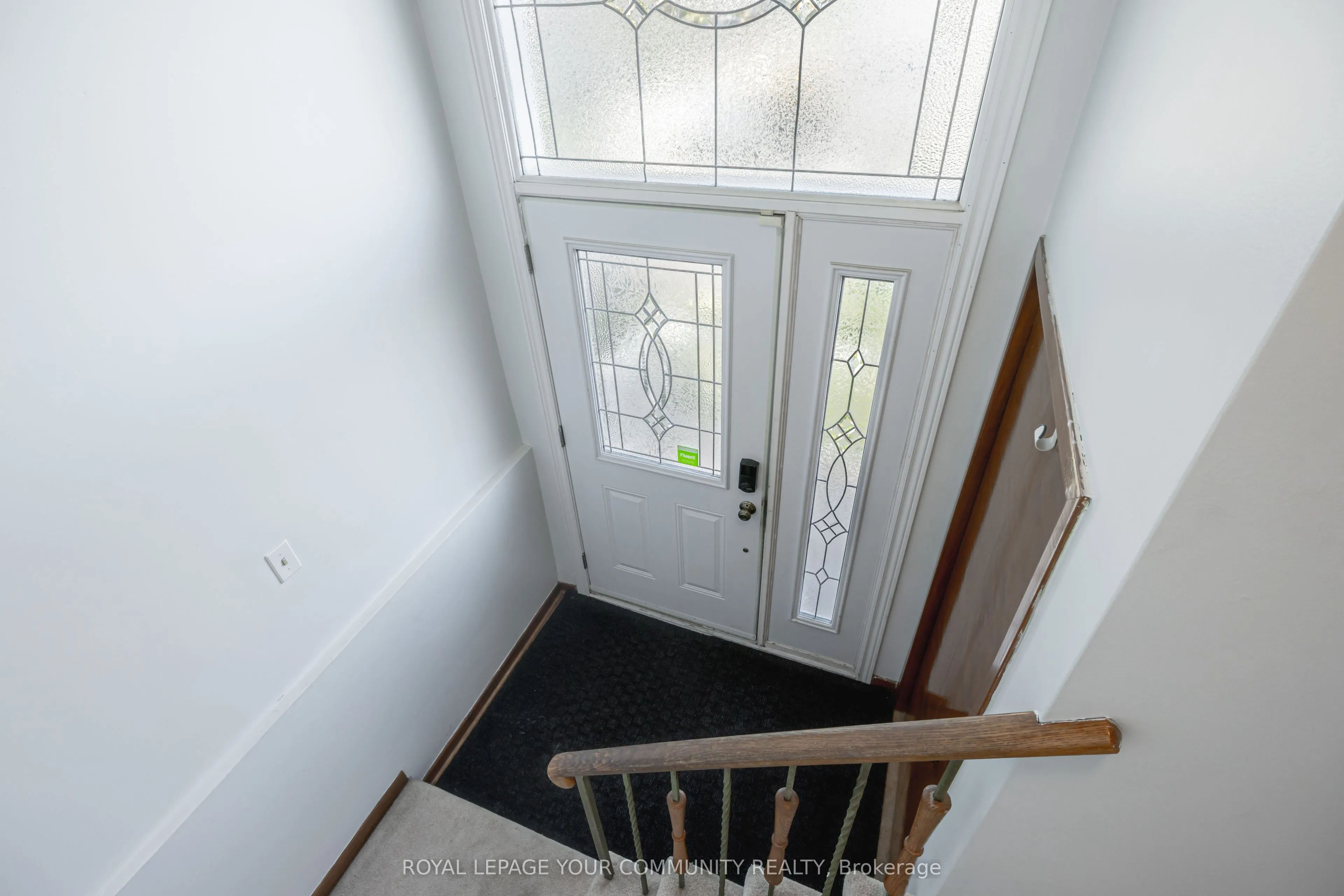 18 Loomis Court