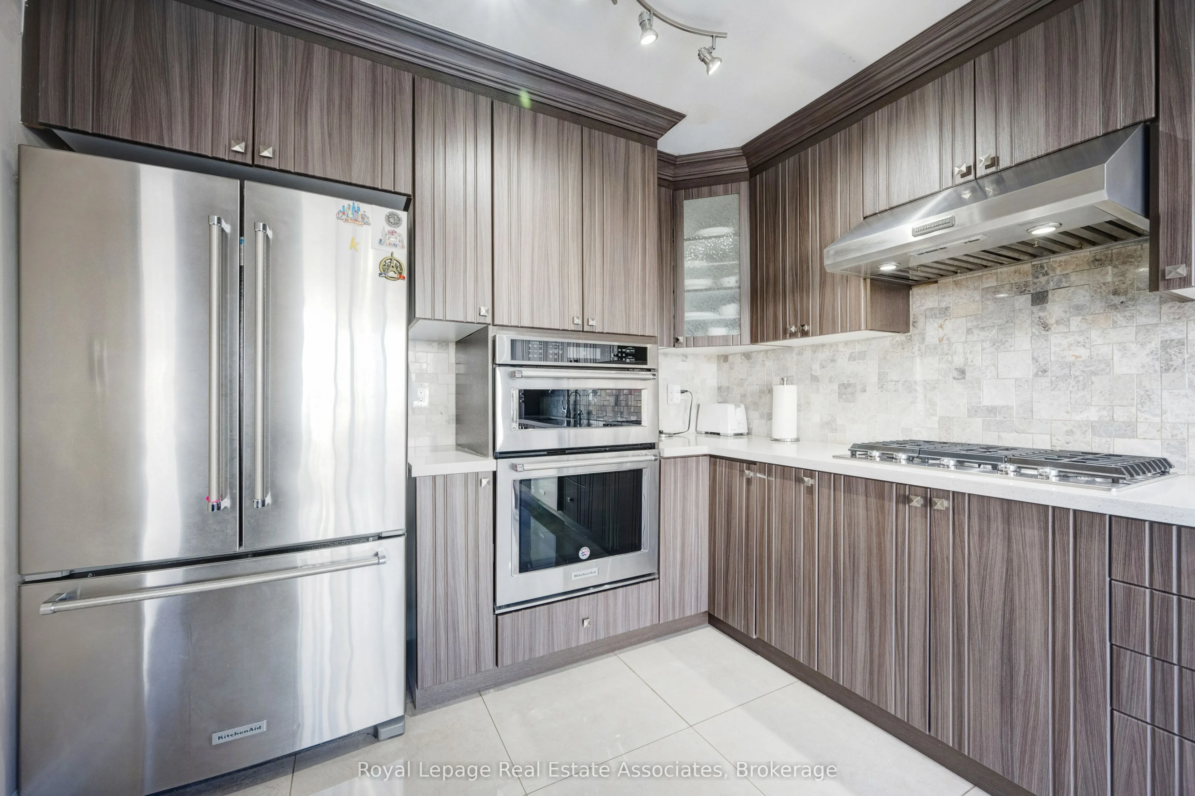 15 Virtues Avenue, #Main