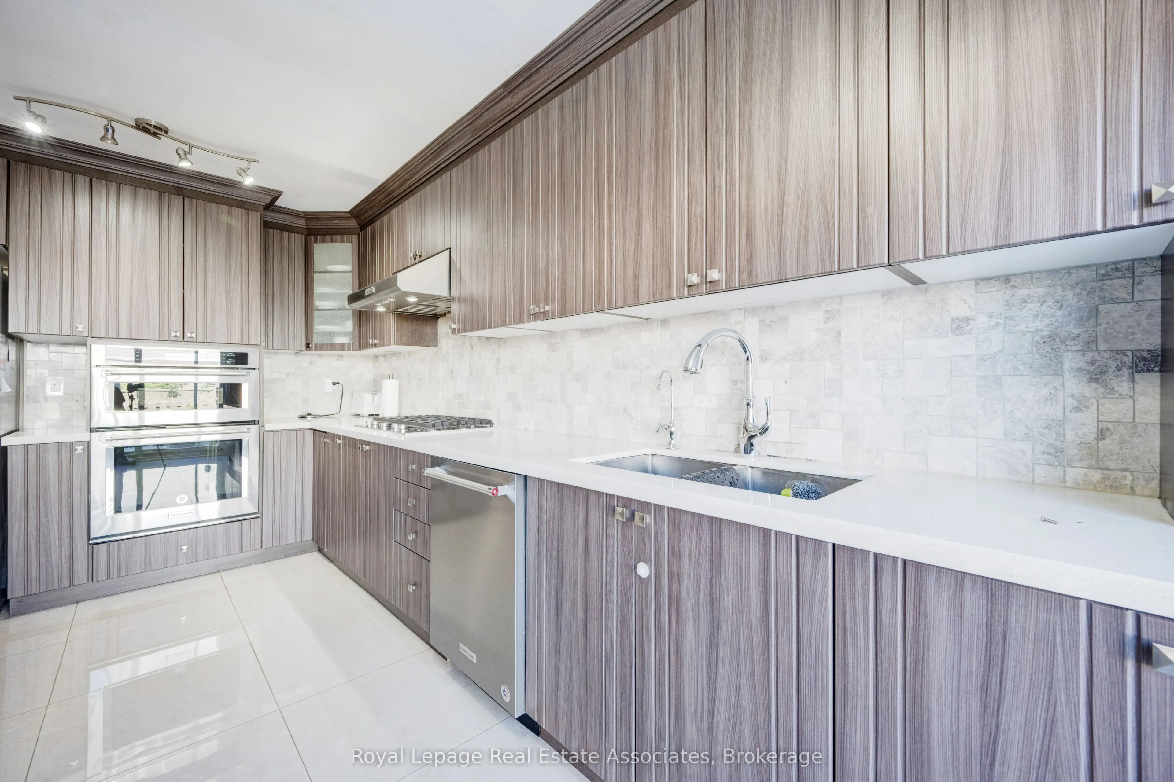 15 Virtues Avenue, #Main