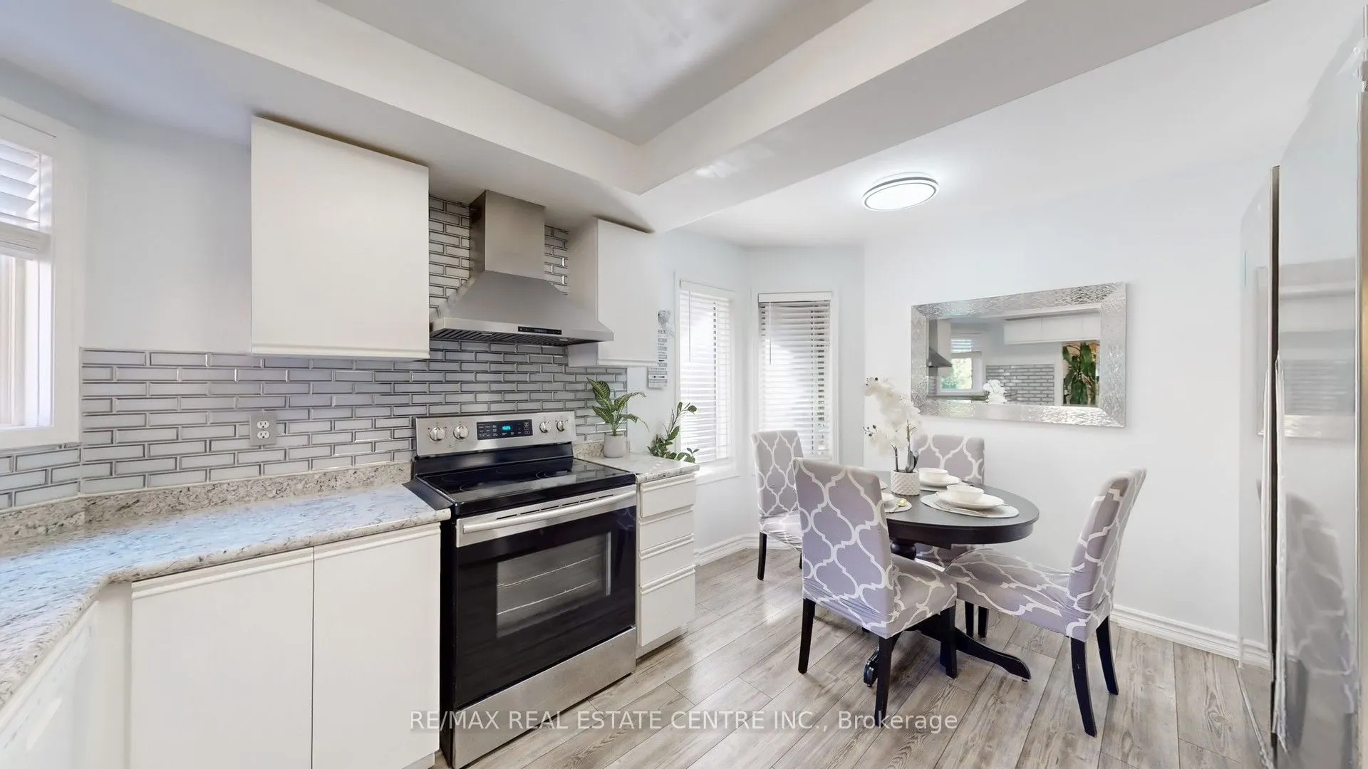 5596 Whistler Crescent