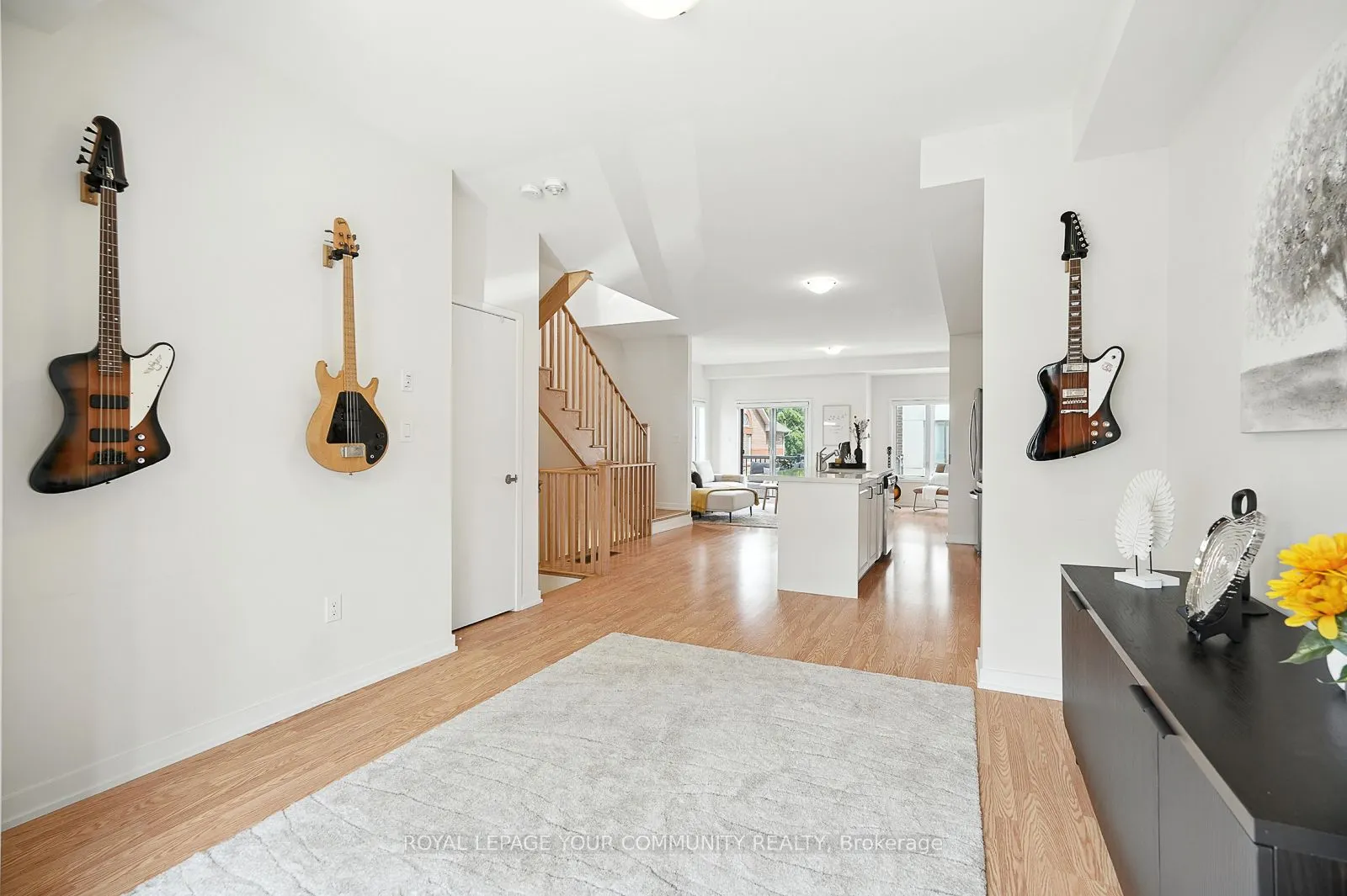 19 Heathrow Lane