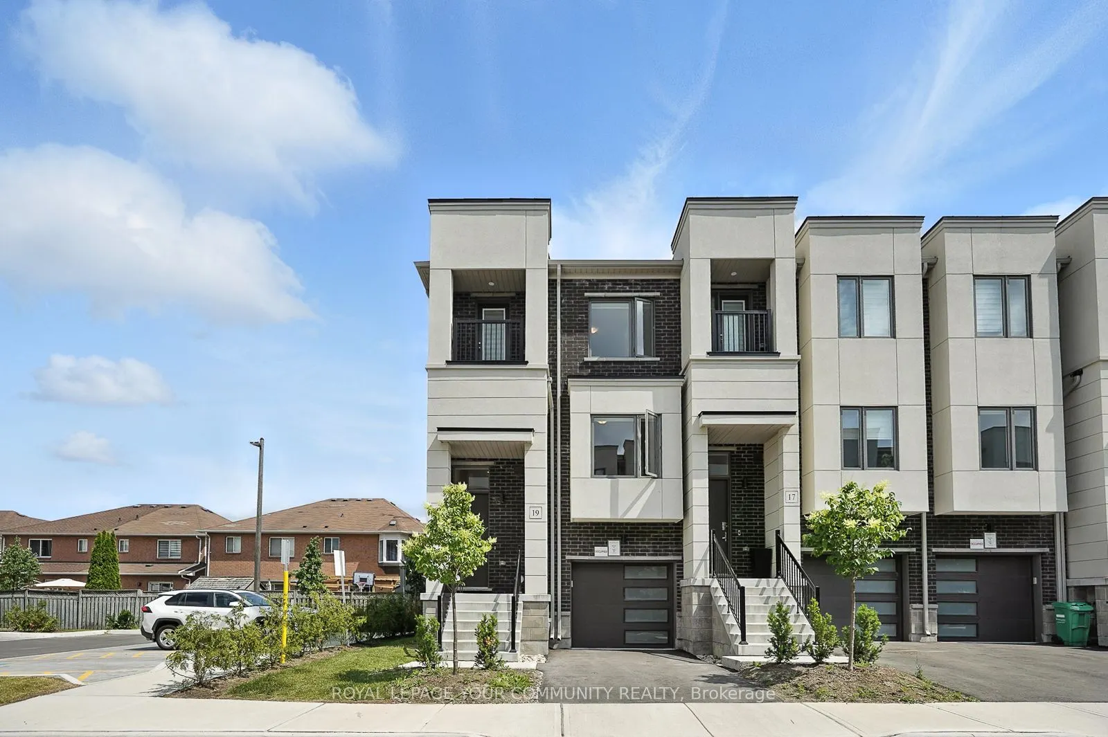 19 Heathrow Lane