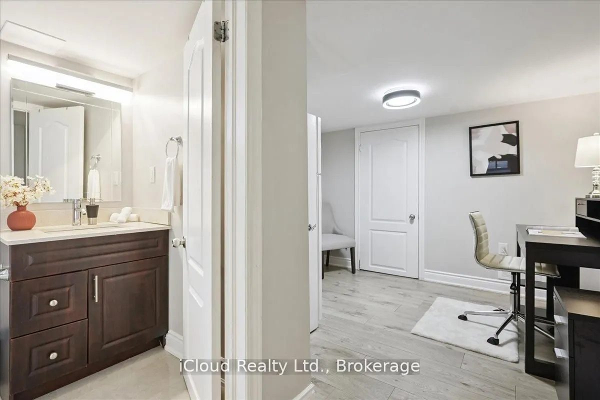 2224 Thorn Lodge Drive