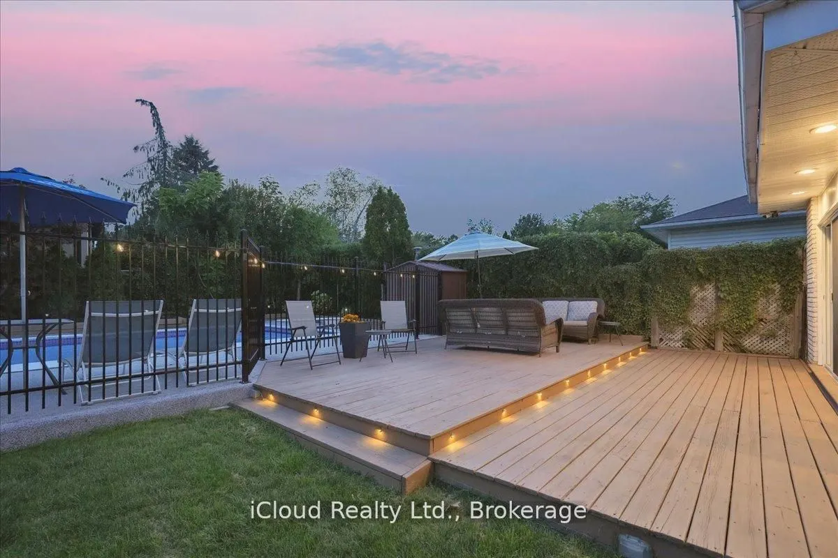 2224 Thorn Lodge Drive